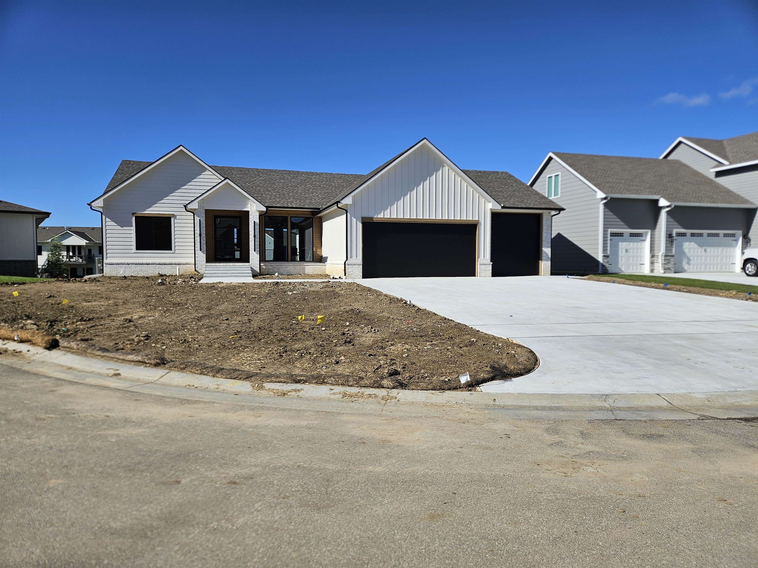 2513 N Emerald Ct, Andover, KS 67002