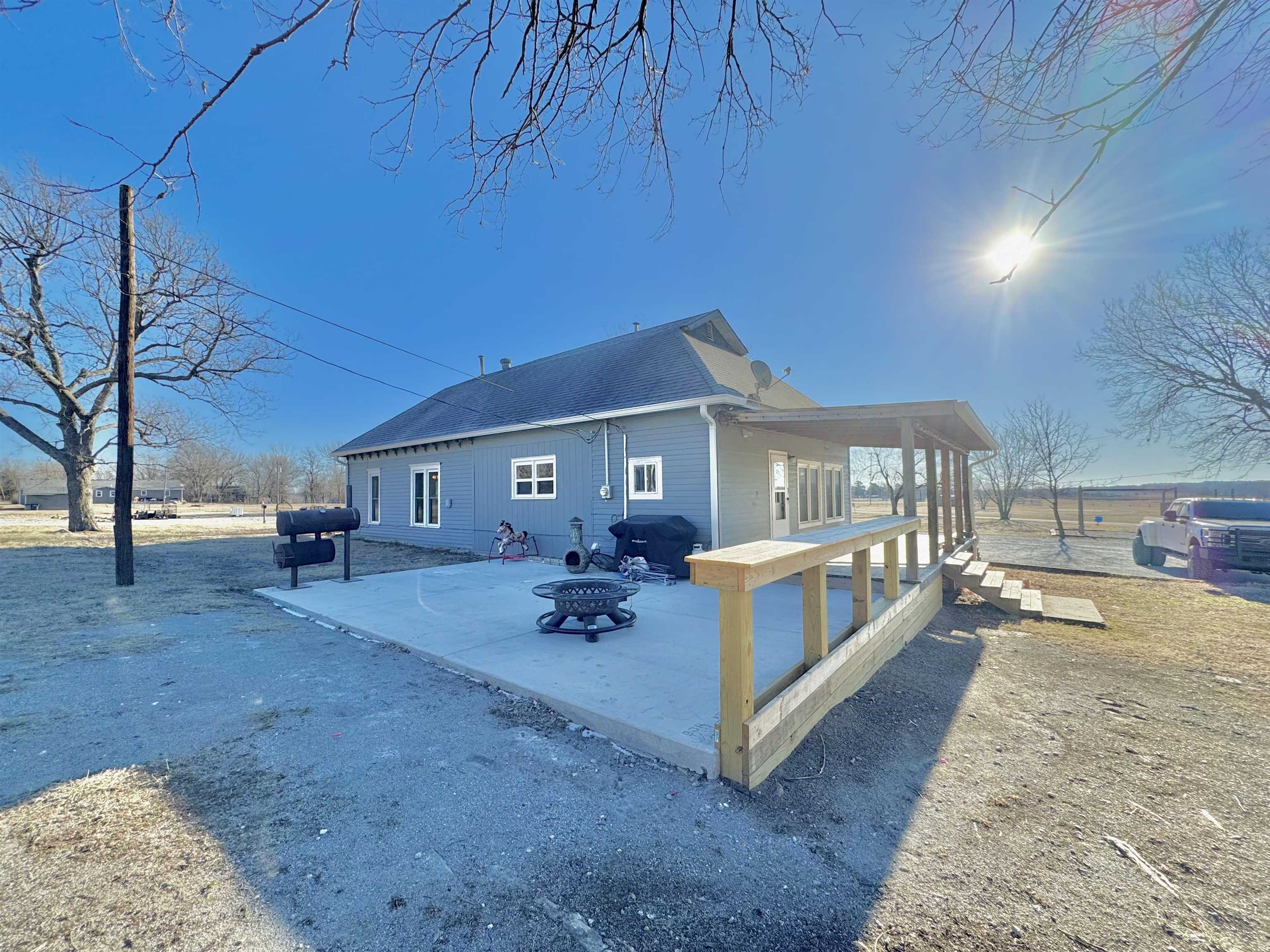 109 Maple Rd, Cedar Vale, KS 67024