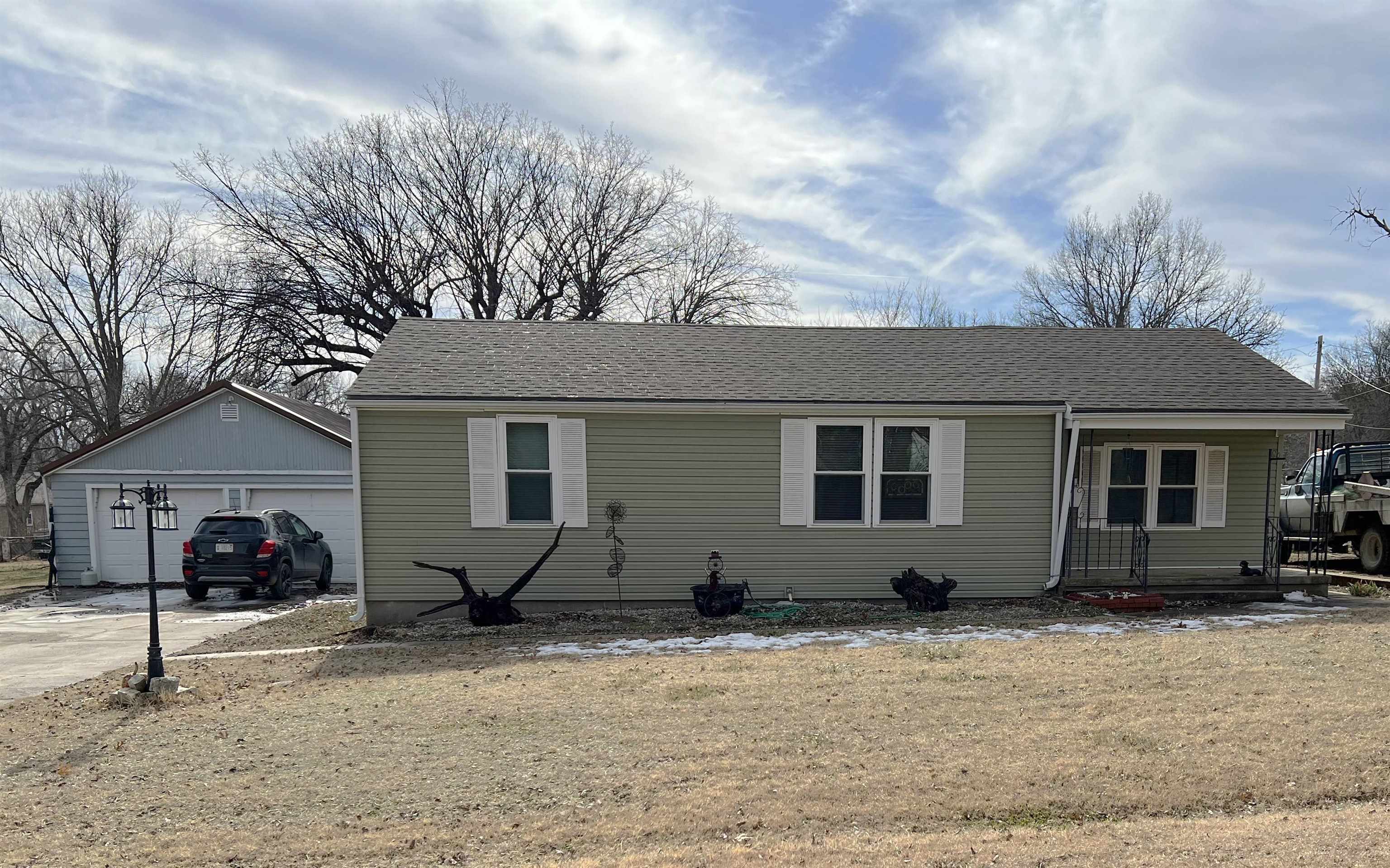 238 W 11th St, Florence, KS 66851