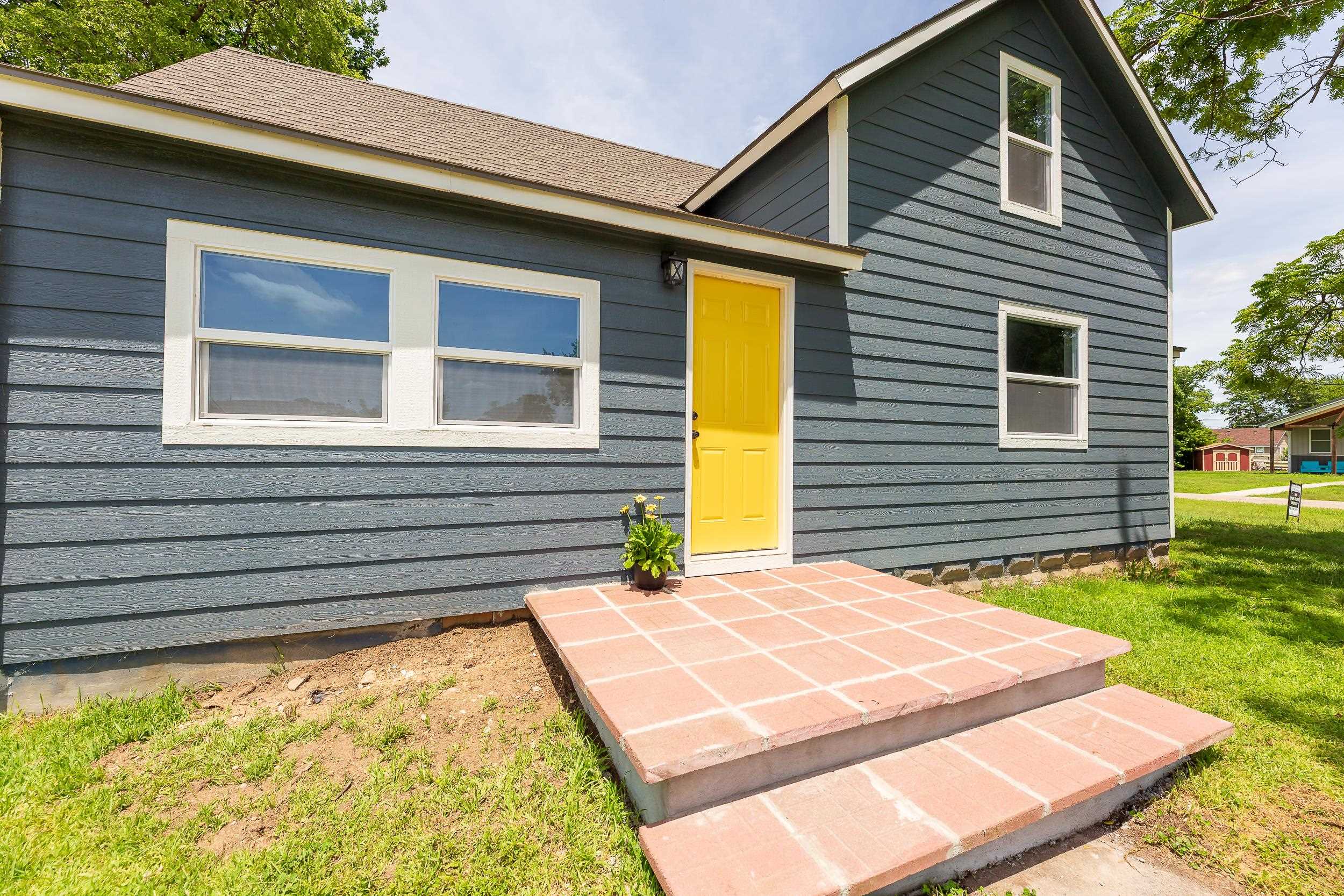 220 E Market, Burrton, KS 67020