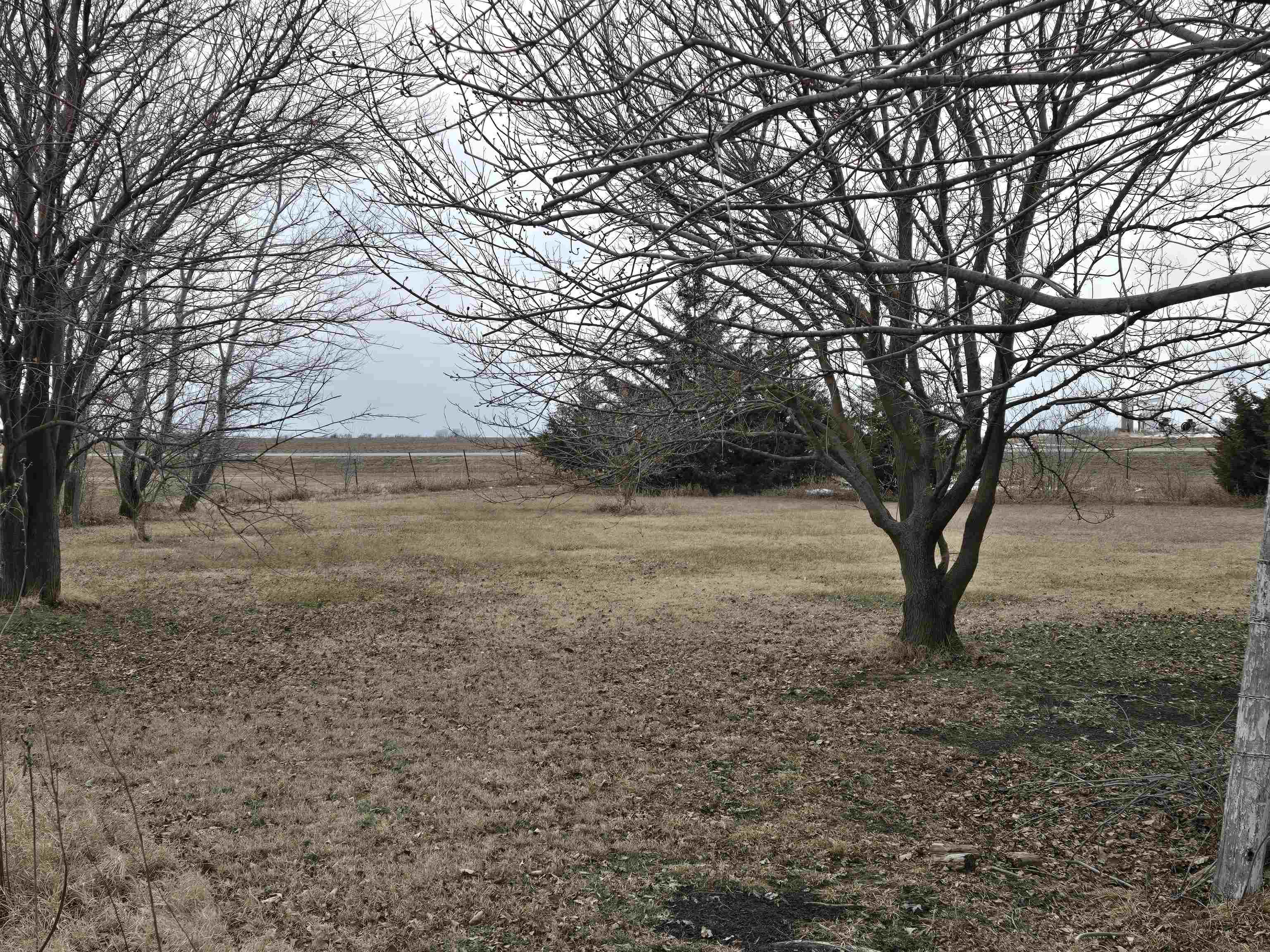 1196 27th Ave, Canton, KS 67428