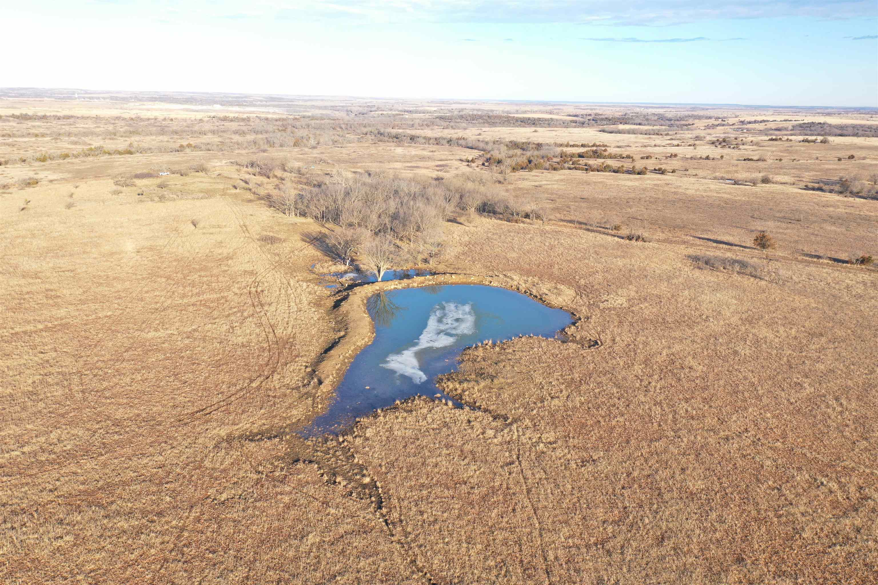 00000 Cyclone Rd, Elk Falls, KS 67345