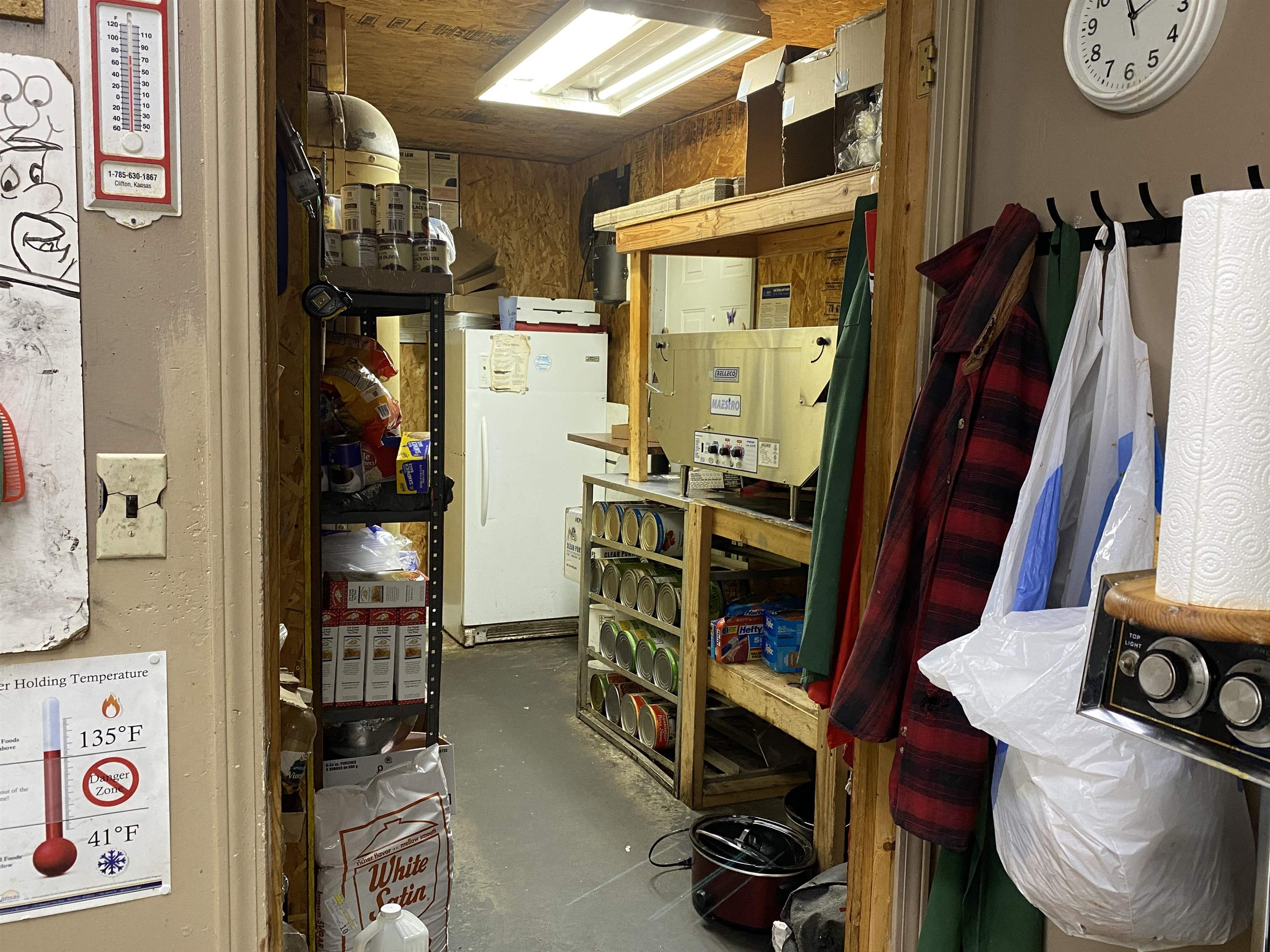 410 Parallel St, Clifton, KS 66937