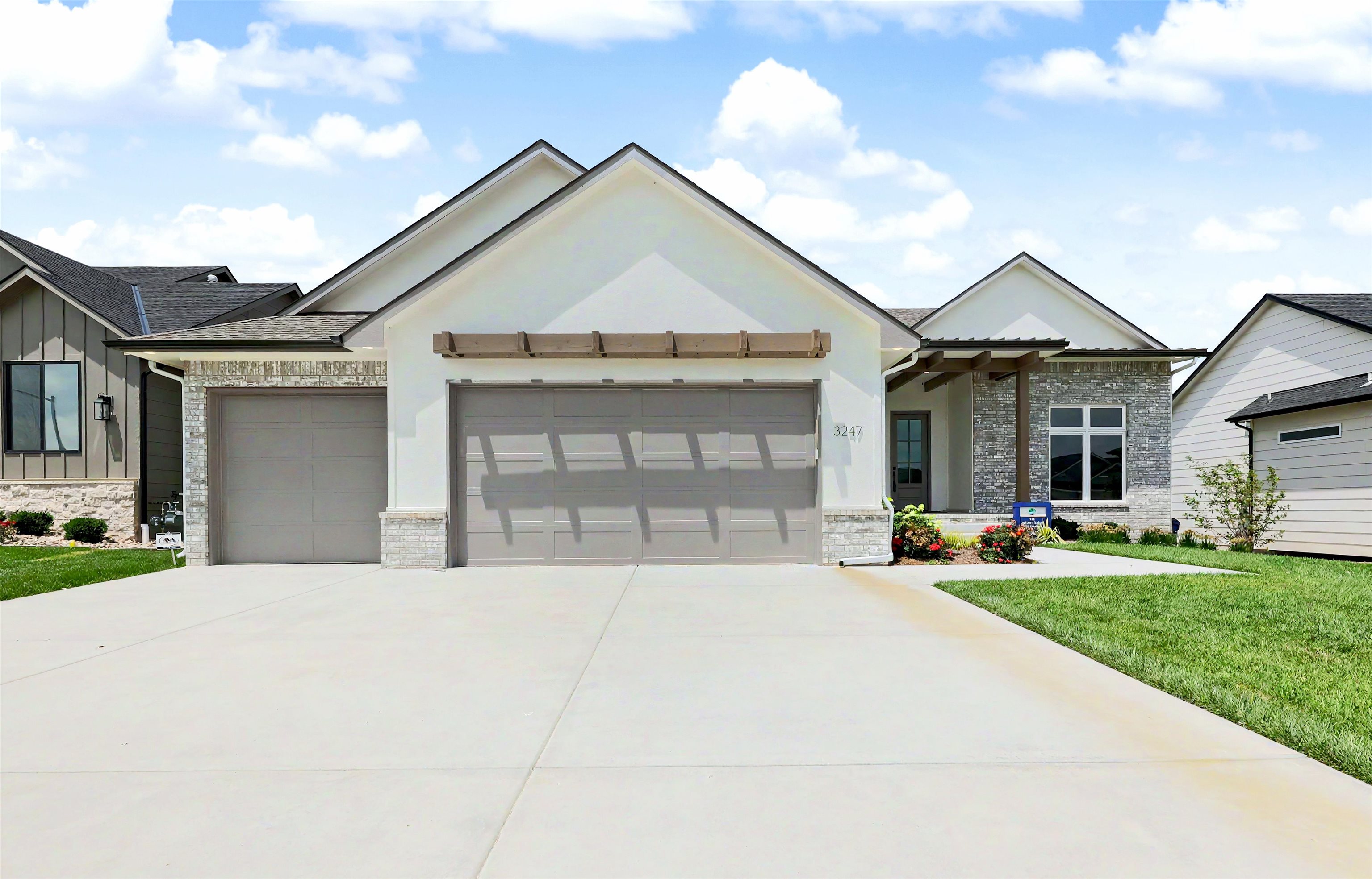 3247 N Bedford St, Wichita, KS 67226
