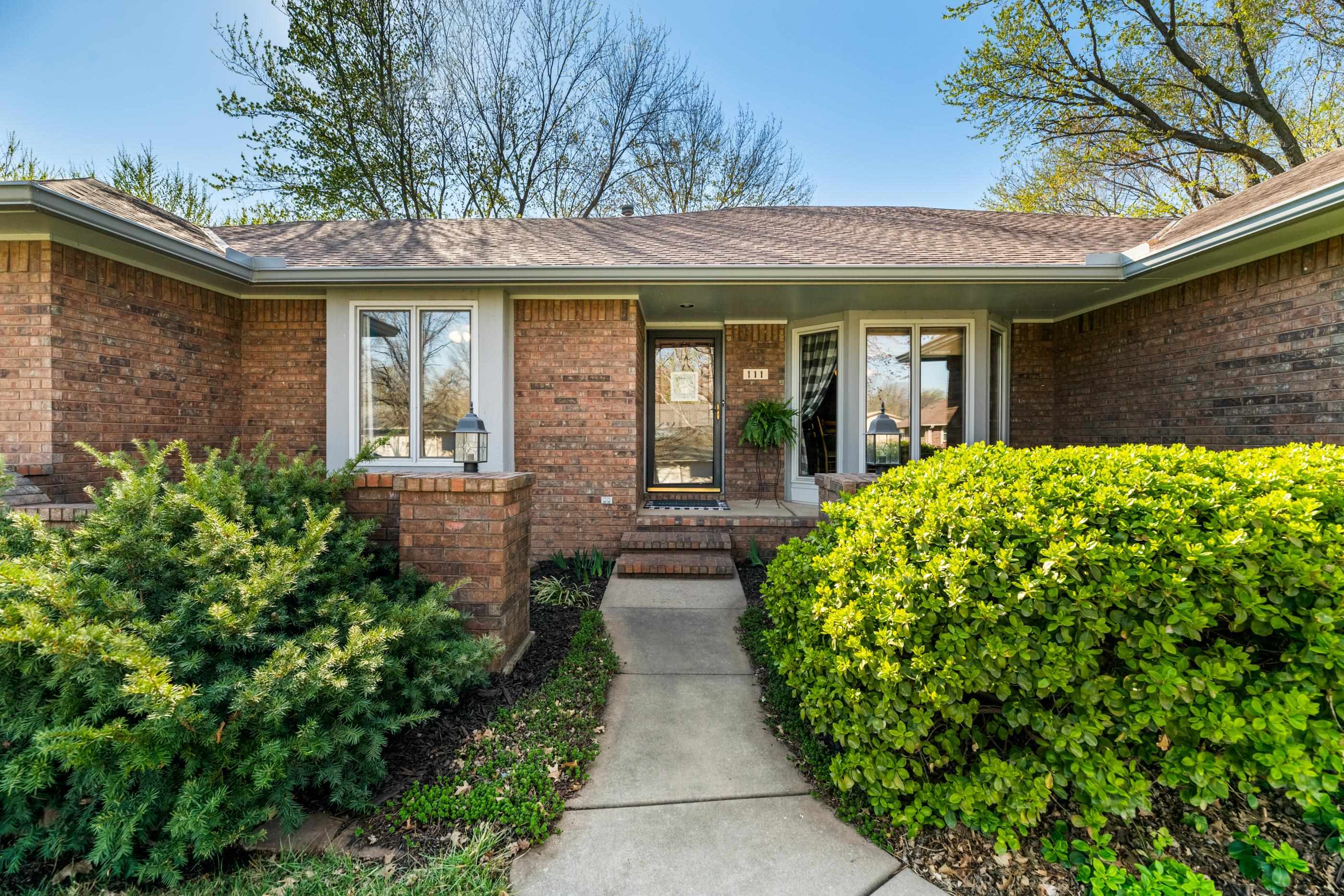 111 Centennial Ct, Colwich, KS 67030