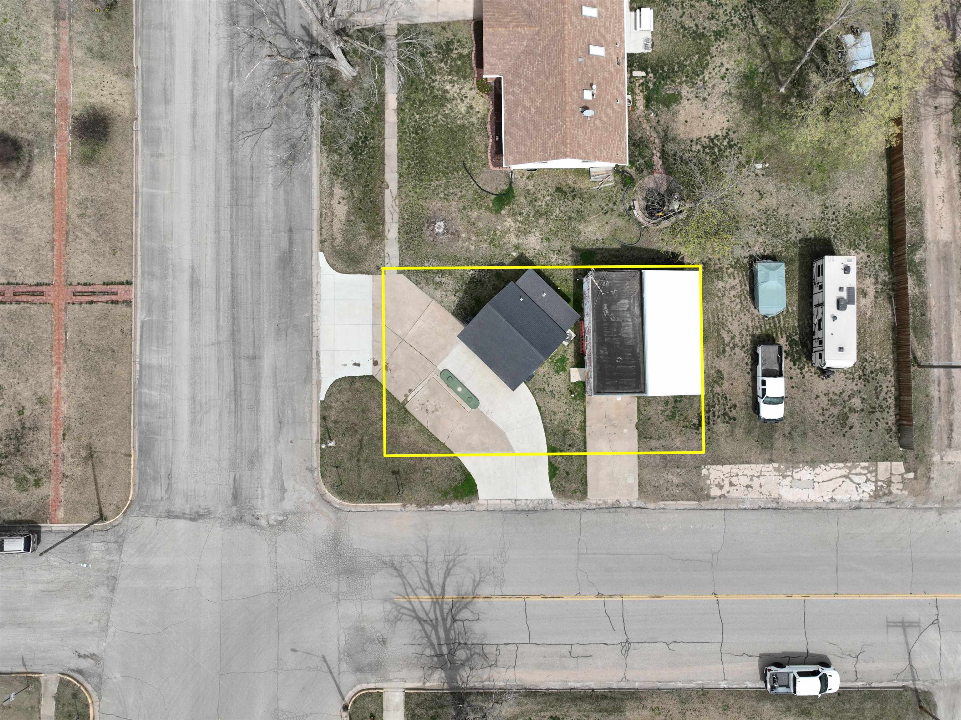 102 E Central St, Whitewater, KS 67154