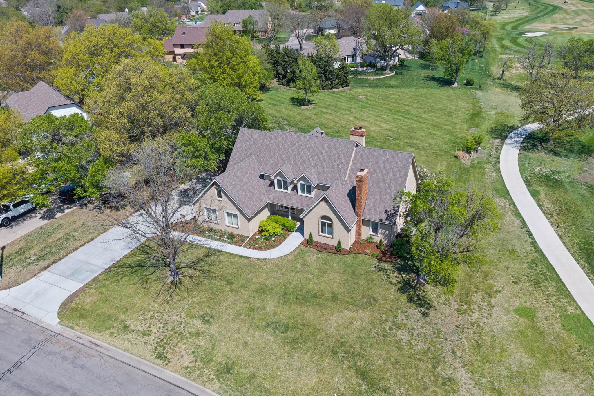 2310 N Greenleaf St, Wichita, KS 67226
