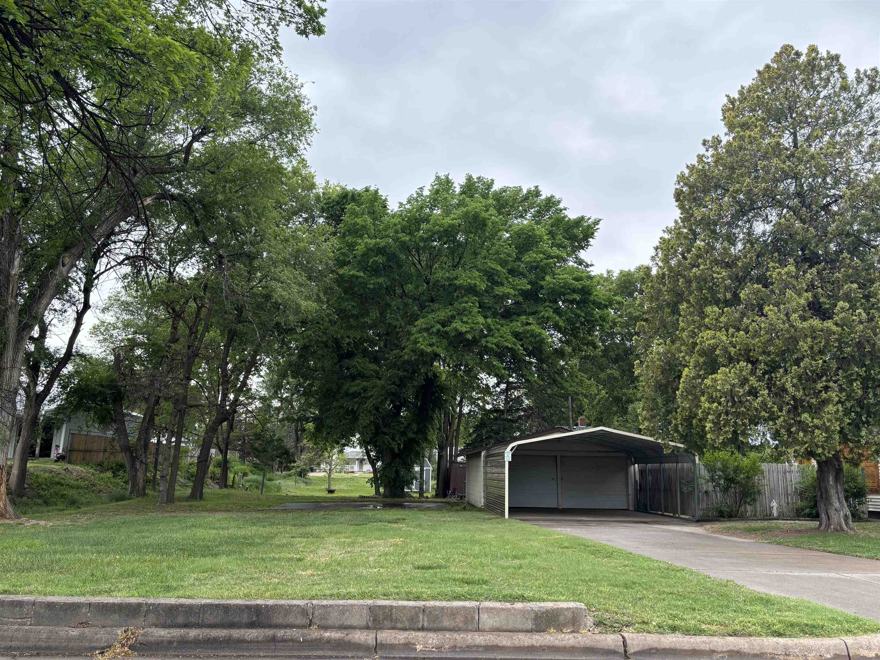 401 S New St, Pratt, KS 67124