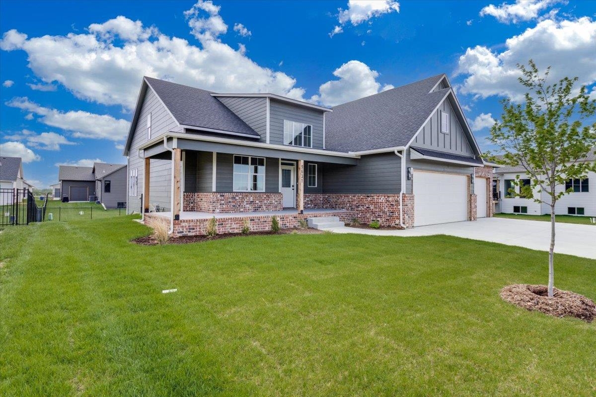 9631 W Wilkinson Ct, Maize, KS 67101
