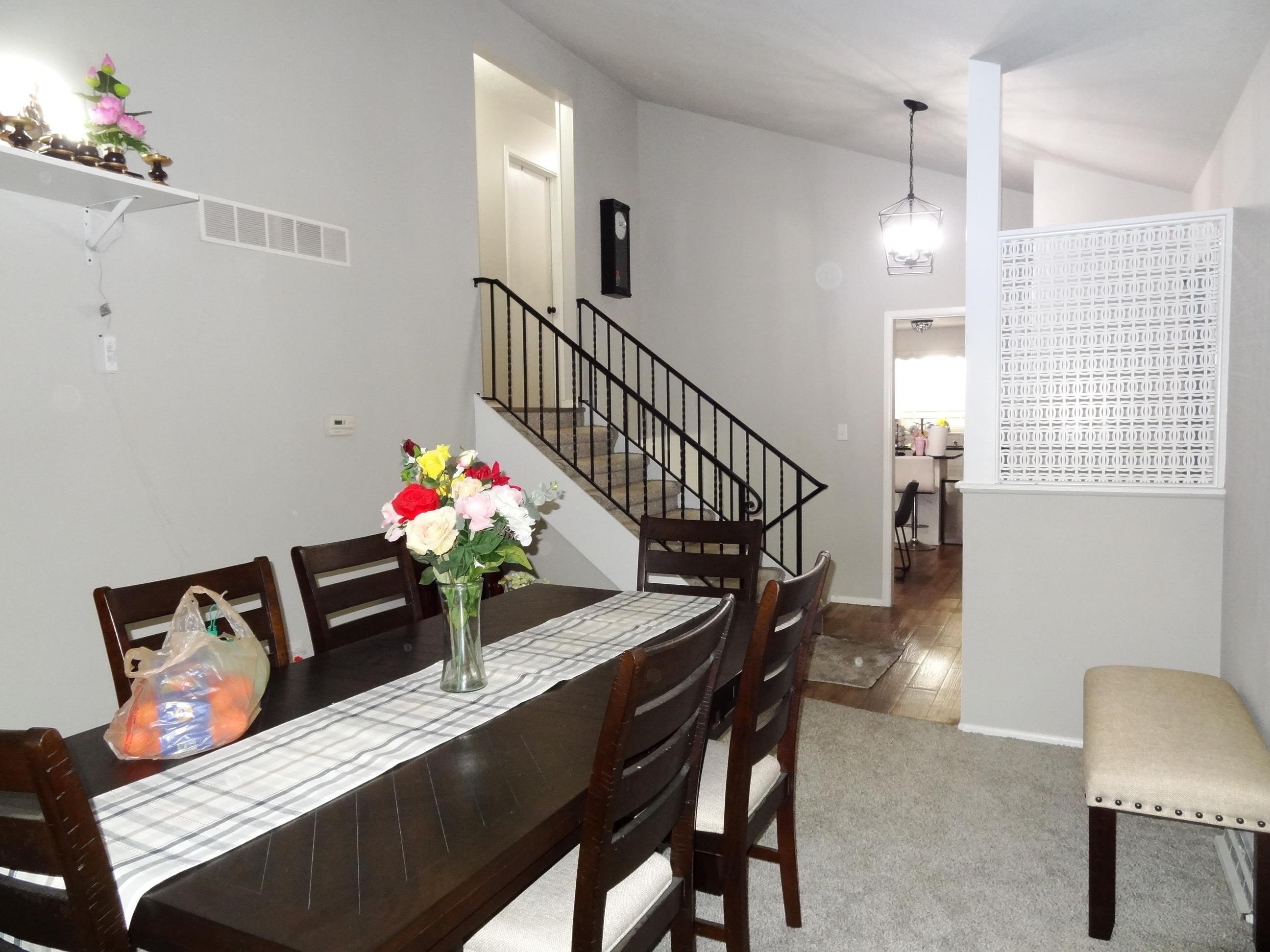 1009 S Dalton, Wichita, KS 67207