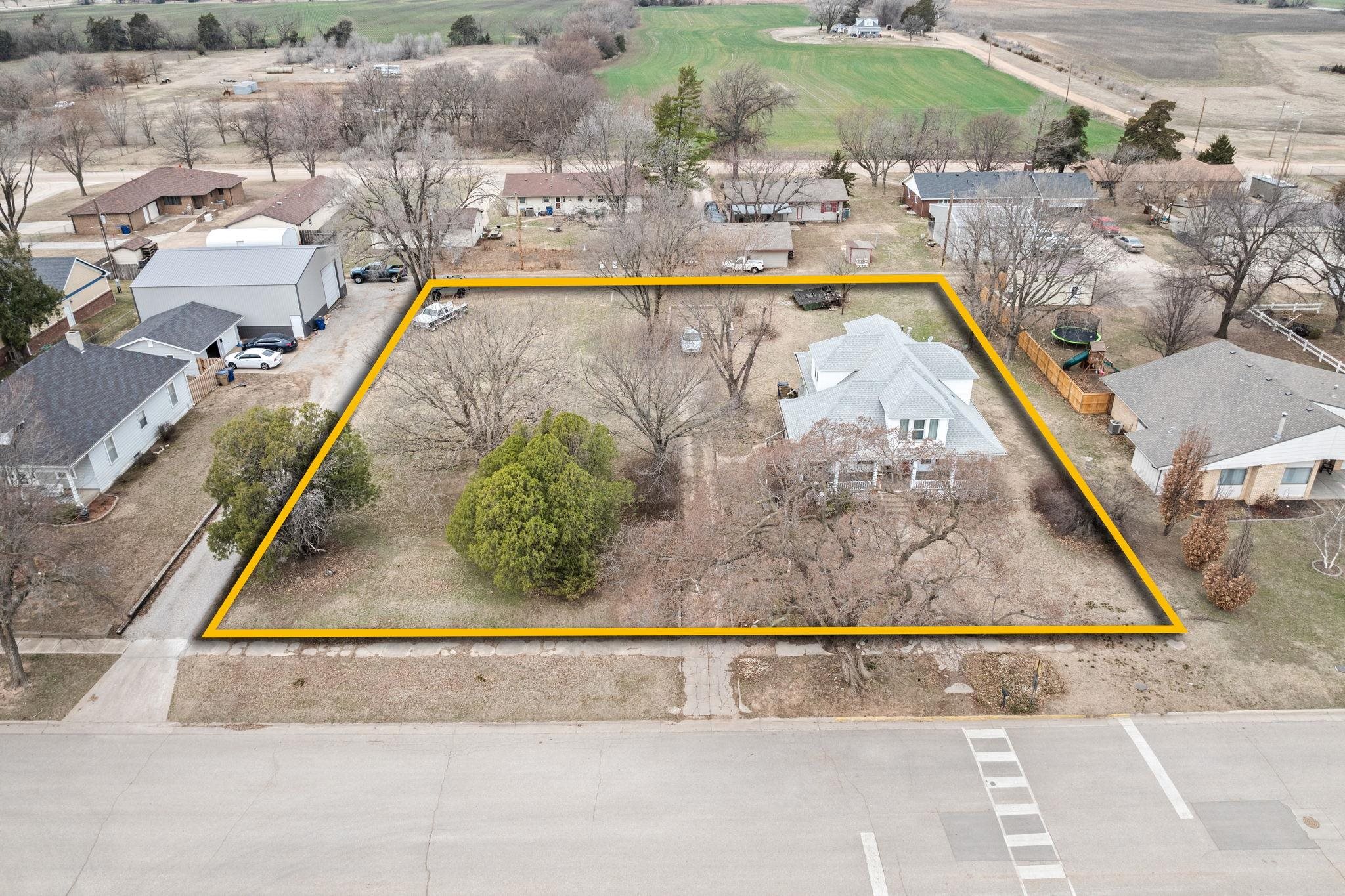 112 N Highland, Conway Springs, KS 67031