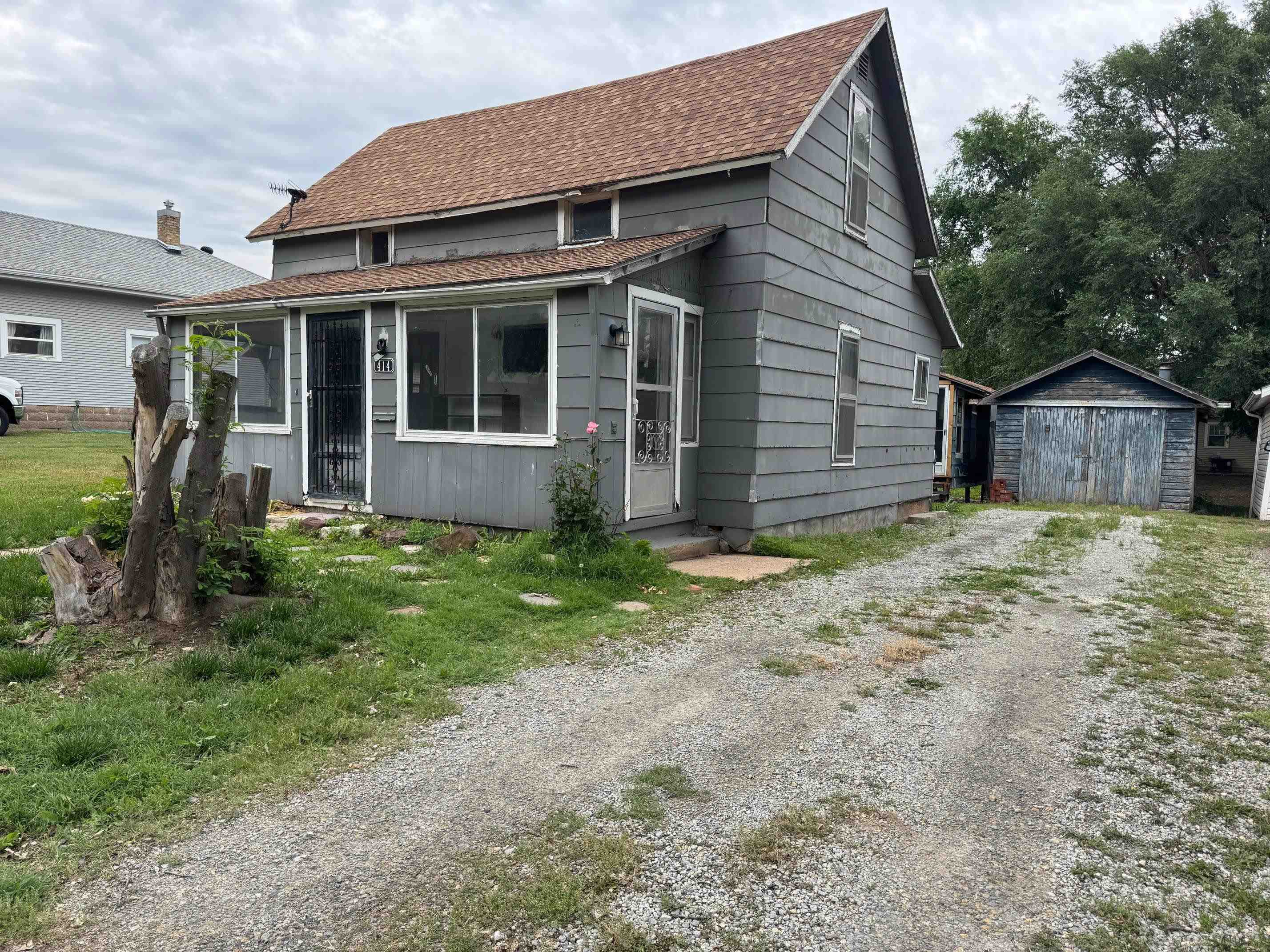 414 East Ave S, Lyons, KS 67554
