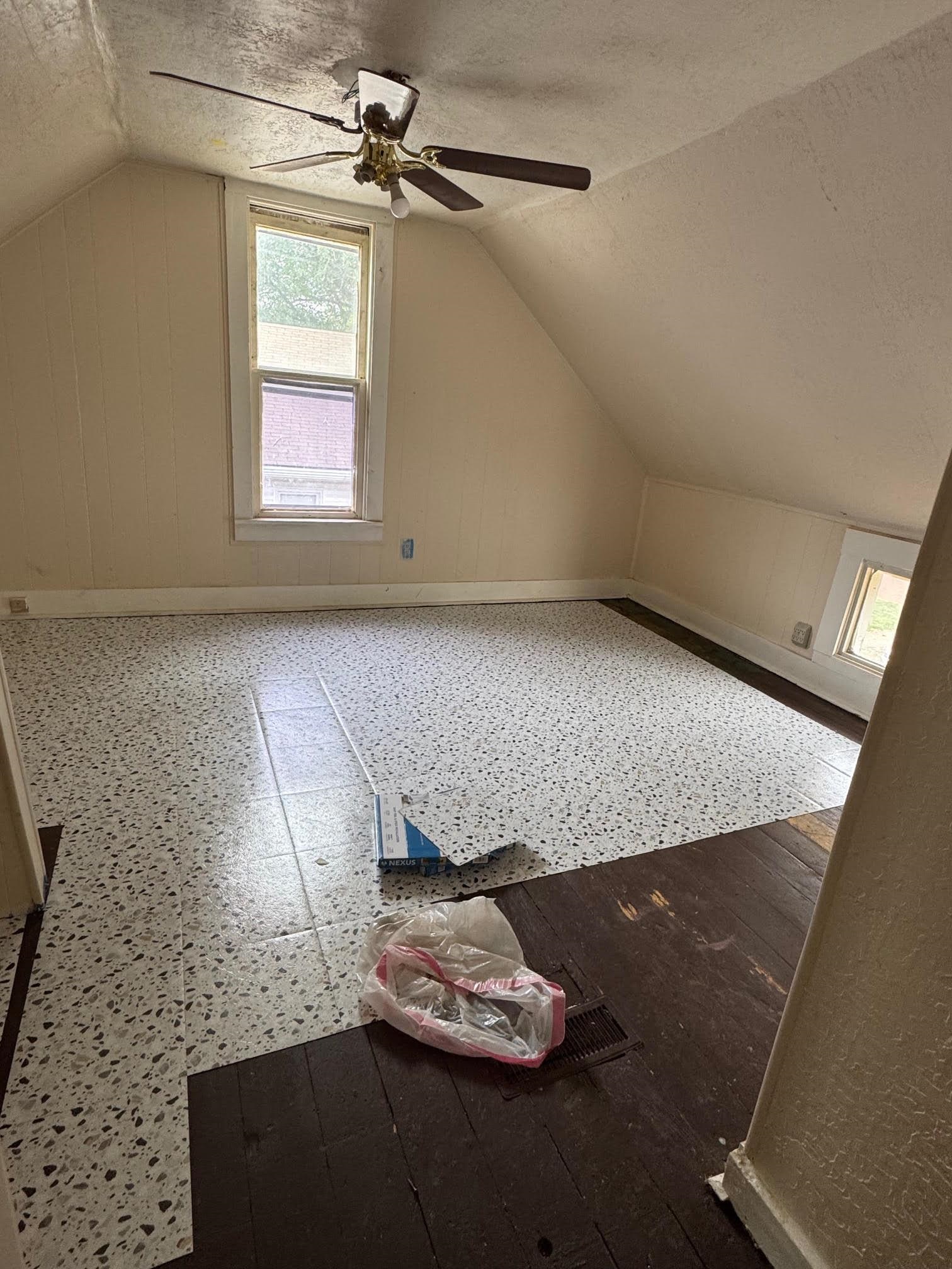 414 East Ave S, Lyons, KS 67554