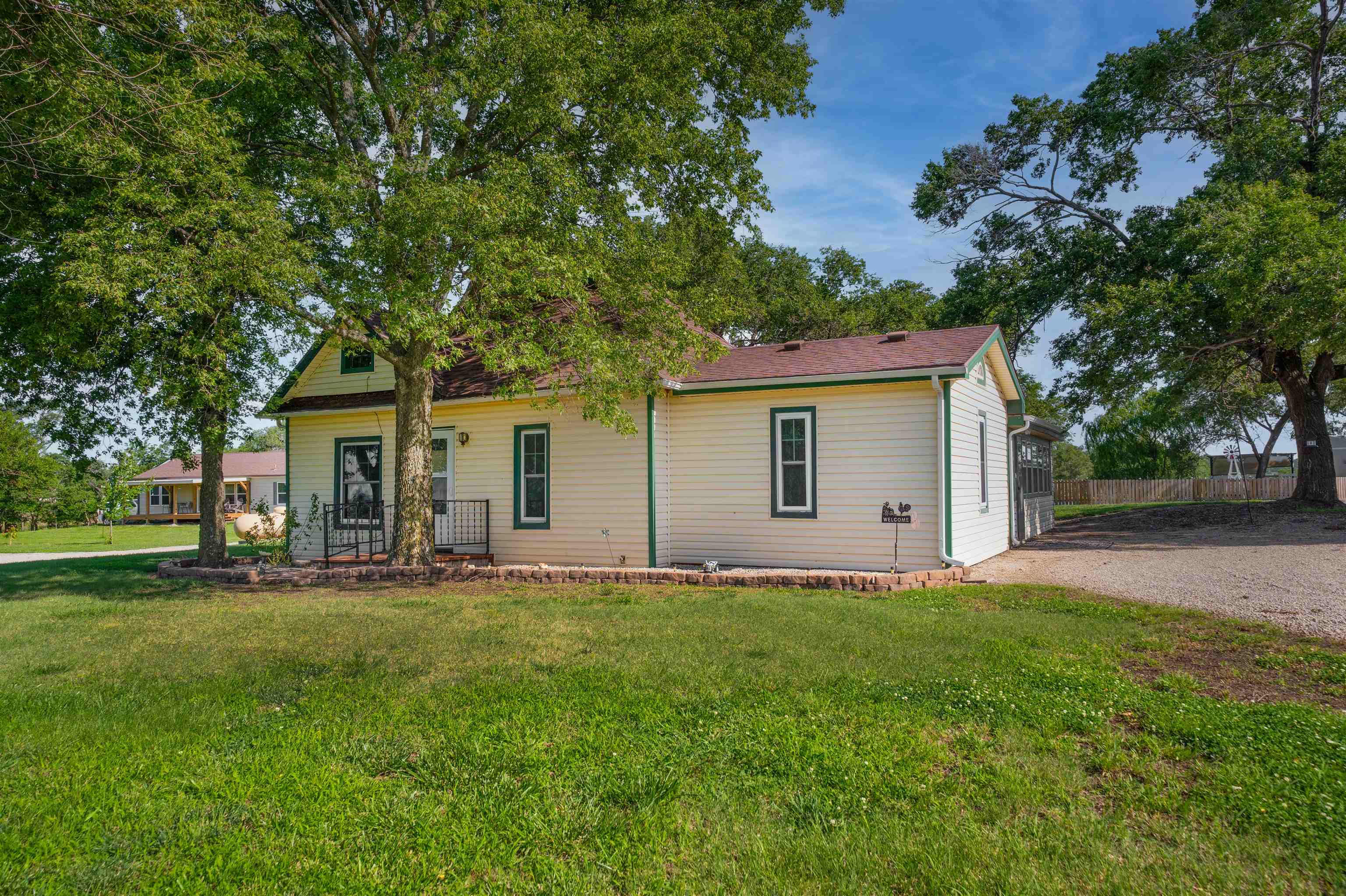 1718 SW 170th St, Leon, KS 67074