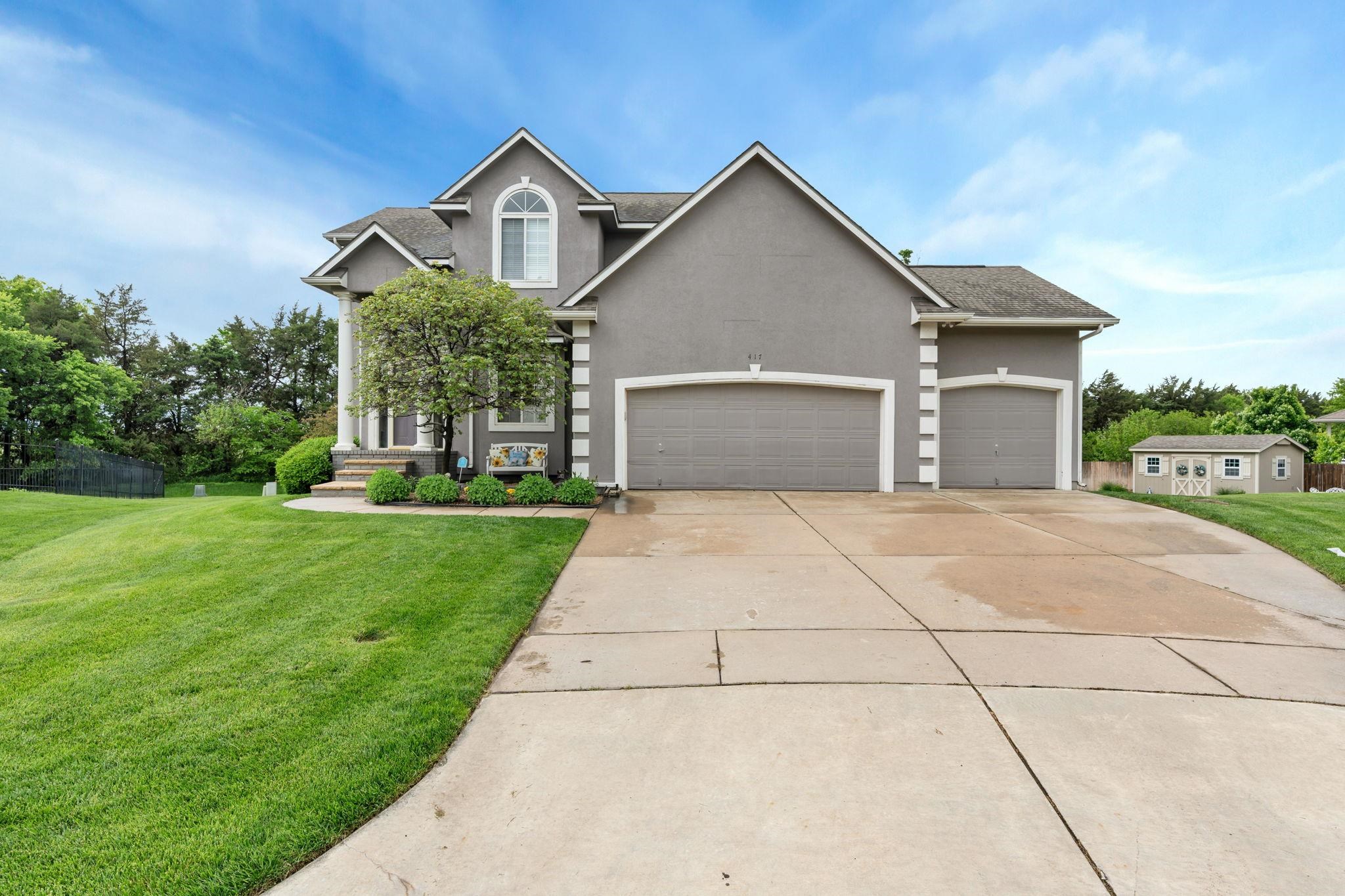 417 Homestead Ct, Colwich, KS 67030