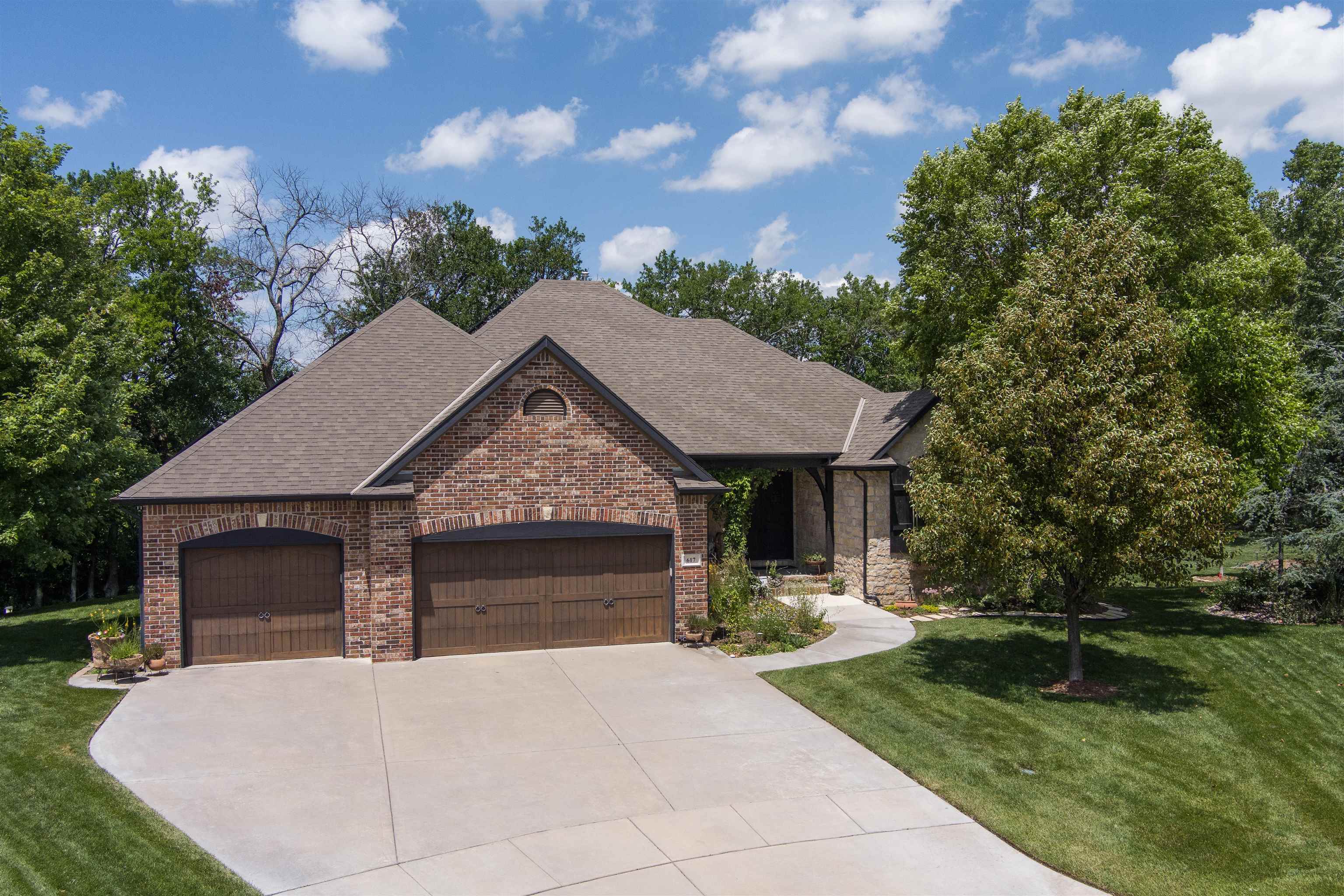 617 N Bracken Ct, Wichita, KS 67206