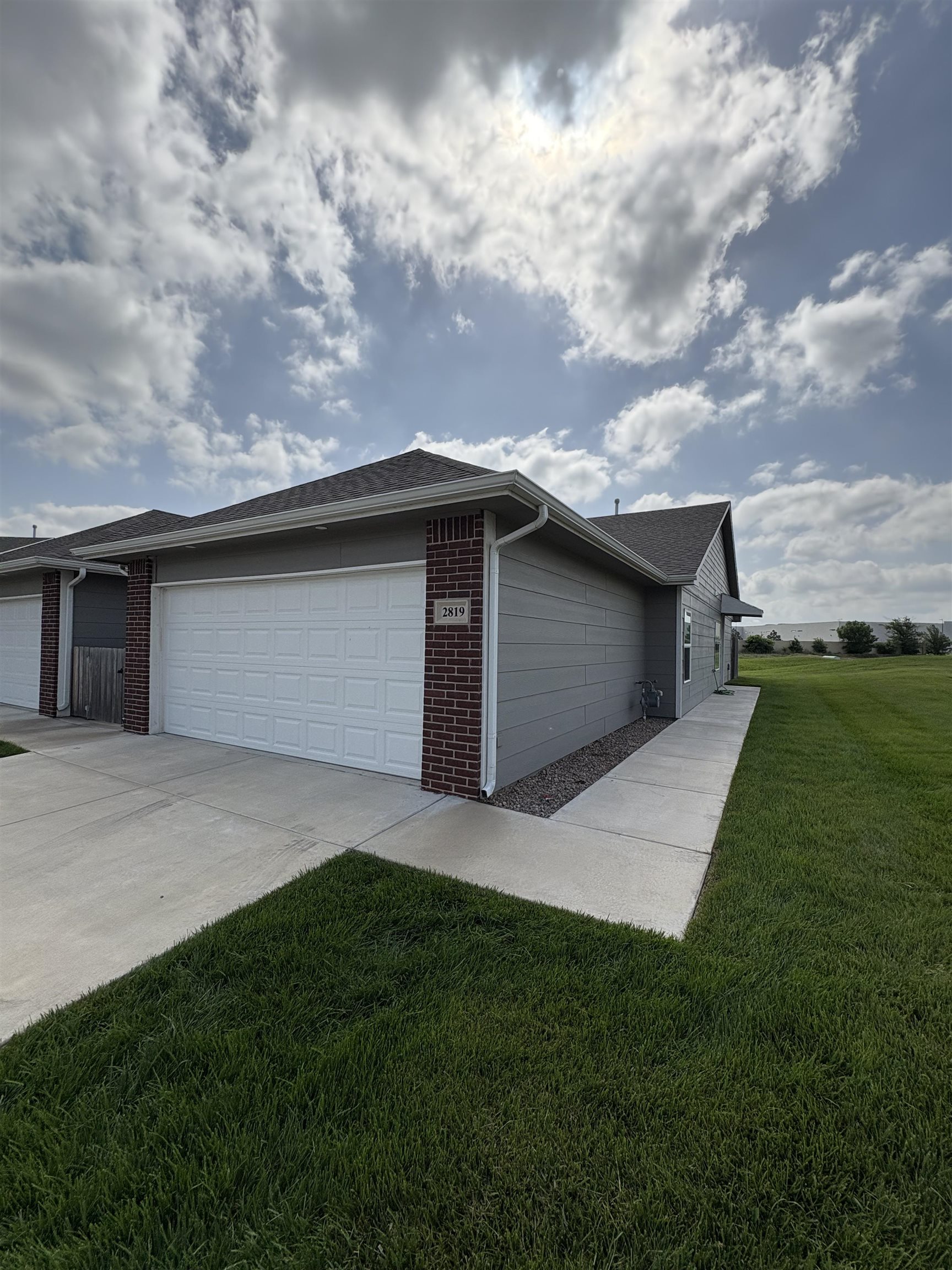 2817-2819 W 55th St N, Wichita, KS 67204