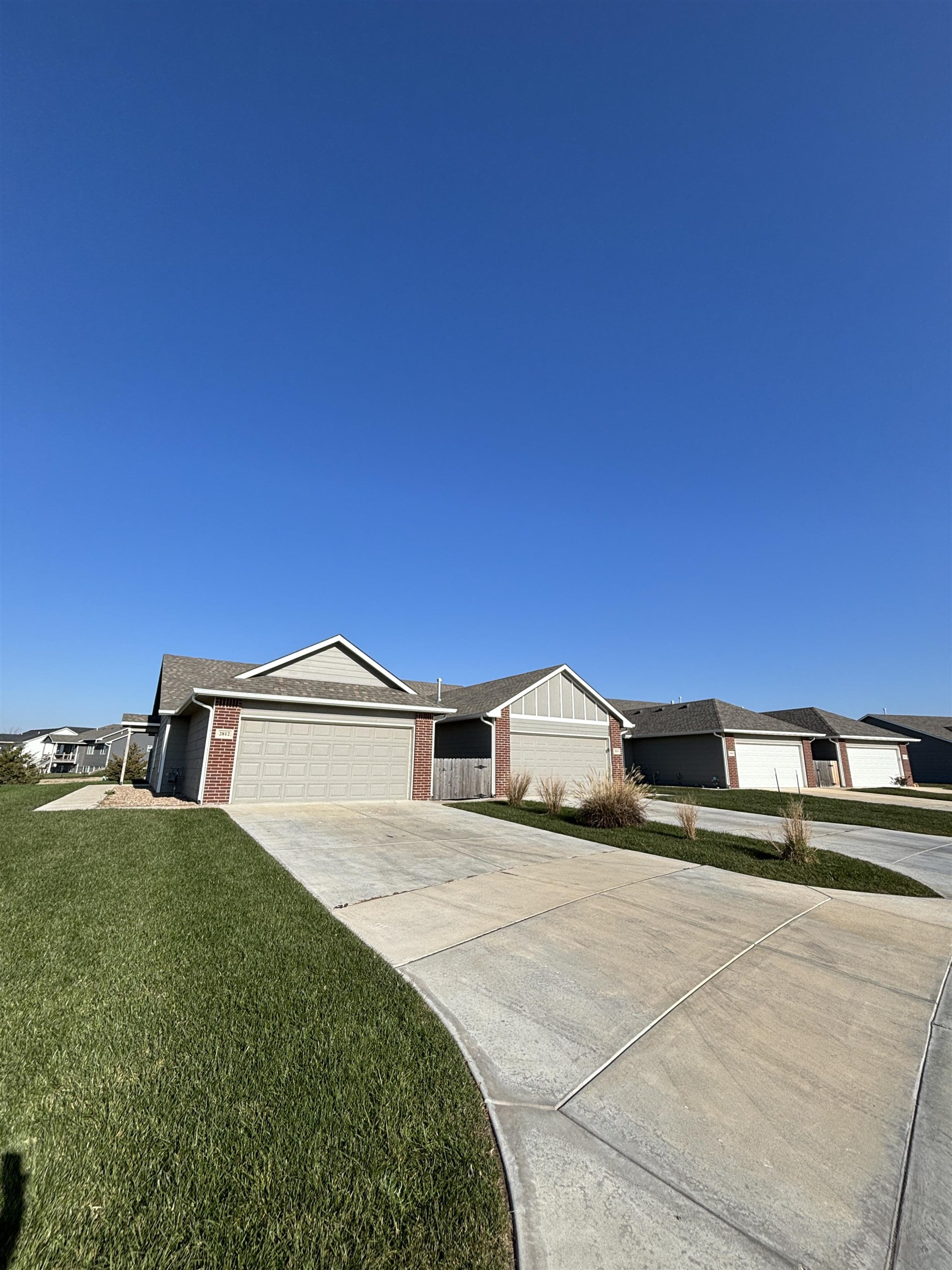 2811-2813 W 55th Ct N, Wichita, KS 67204