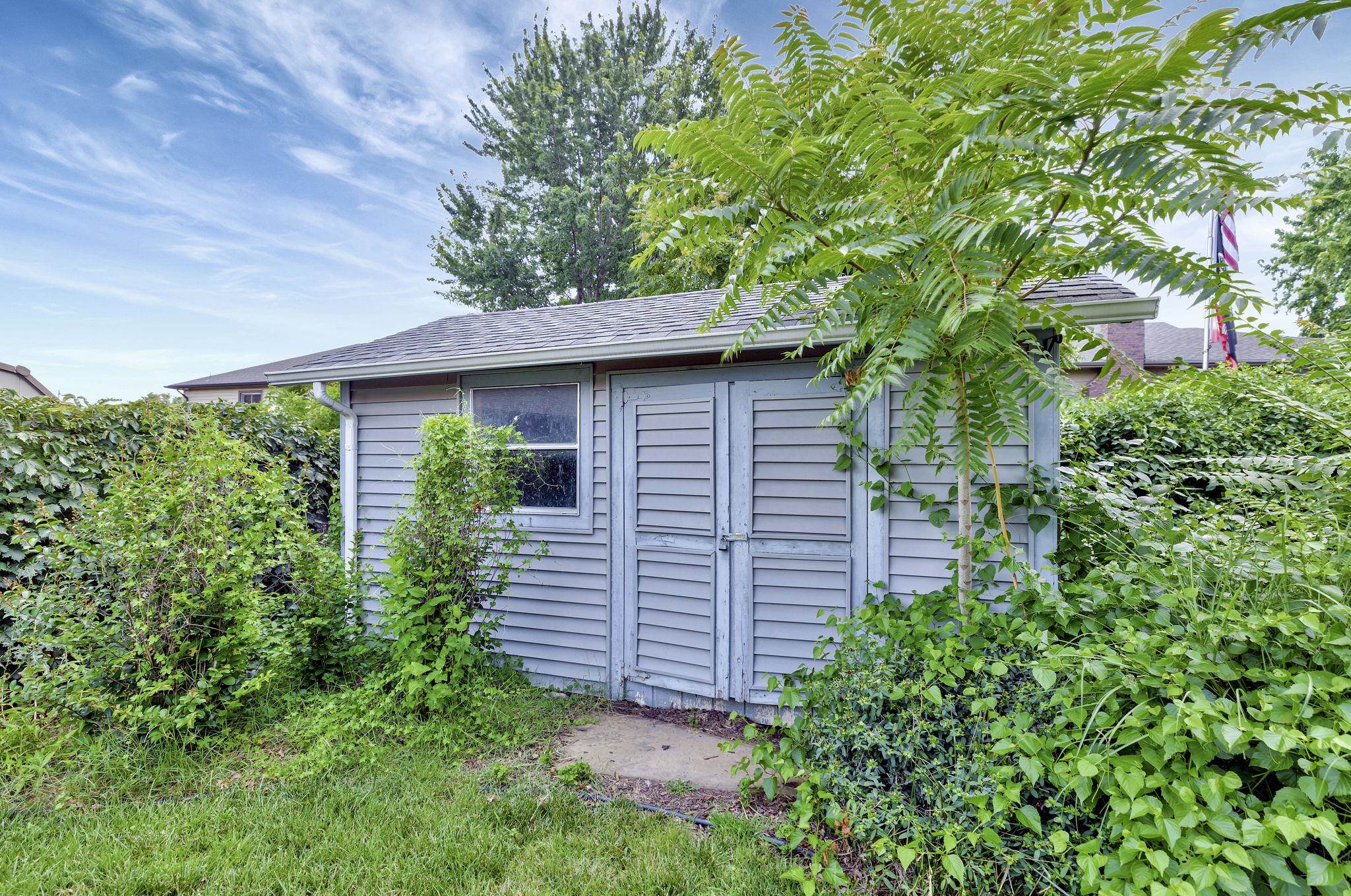 213 Timberlane Ct, Haysville, KS 67060