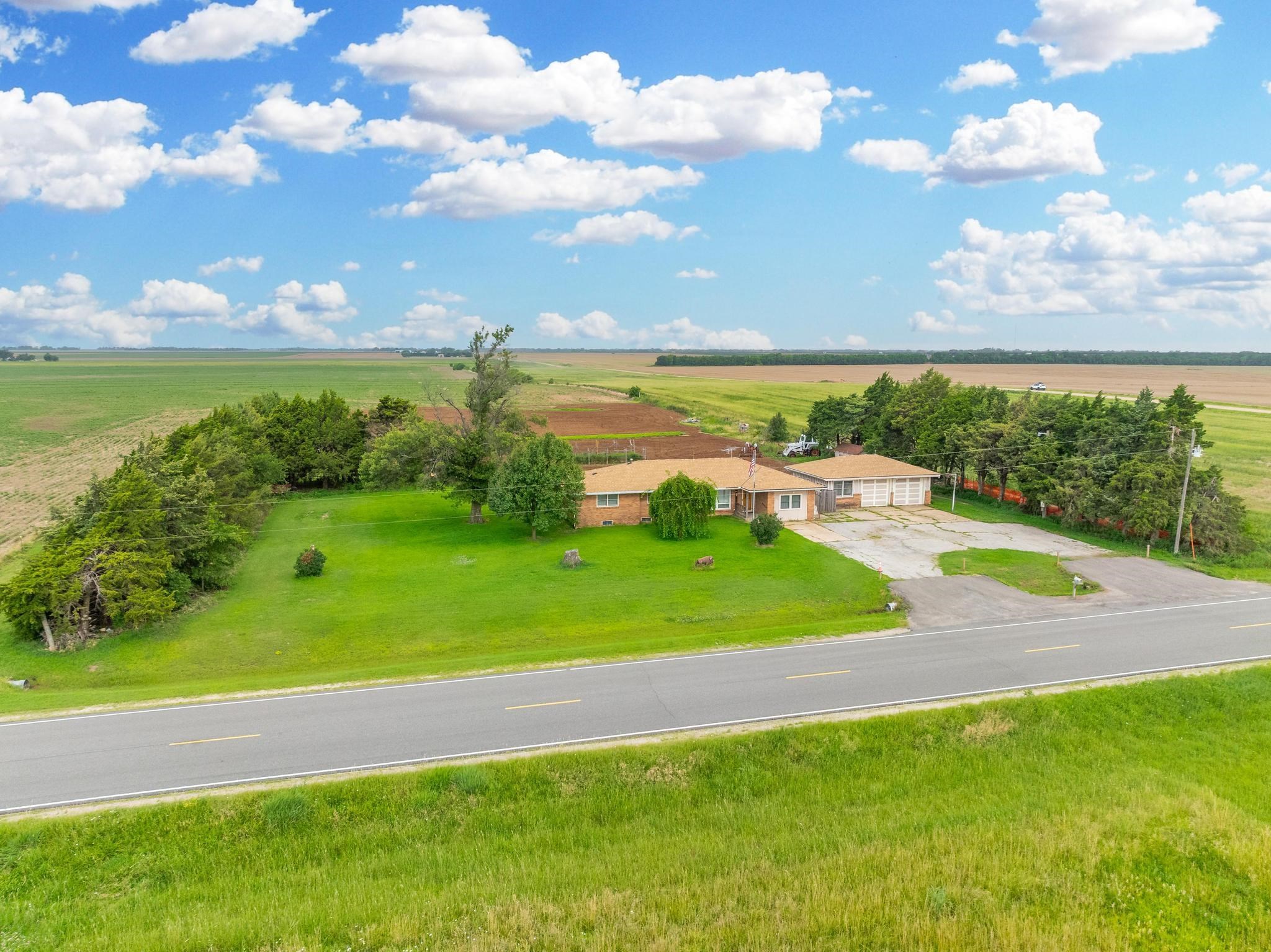 4525 N 247th St W, Andale, KS 67001