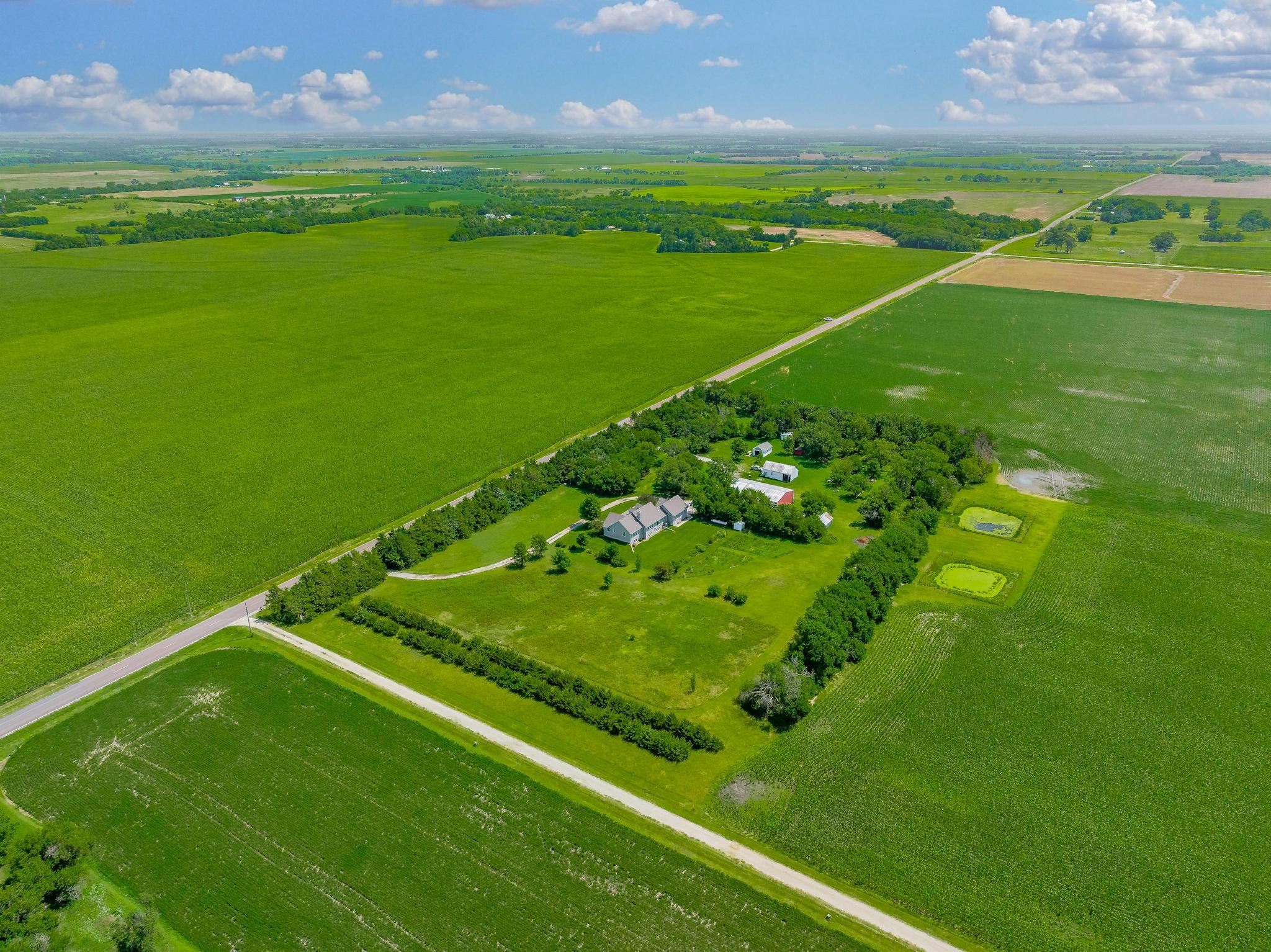 357 120th #359 120th, Newton, KS 67114