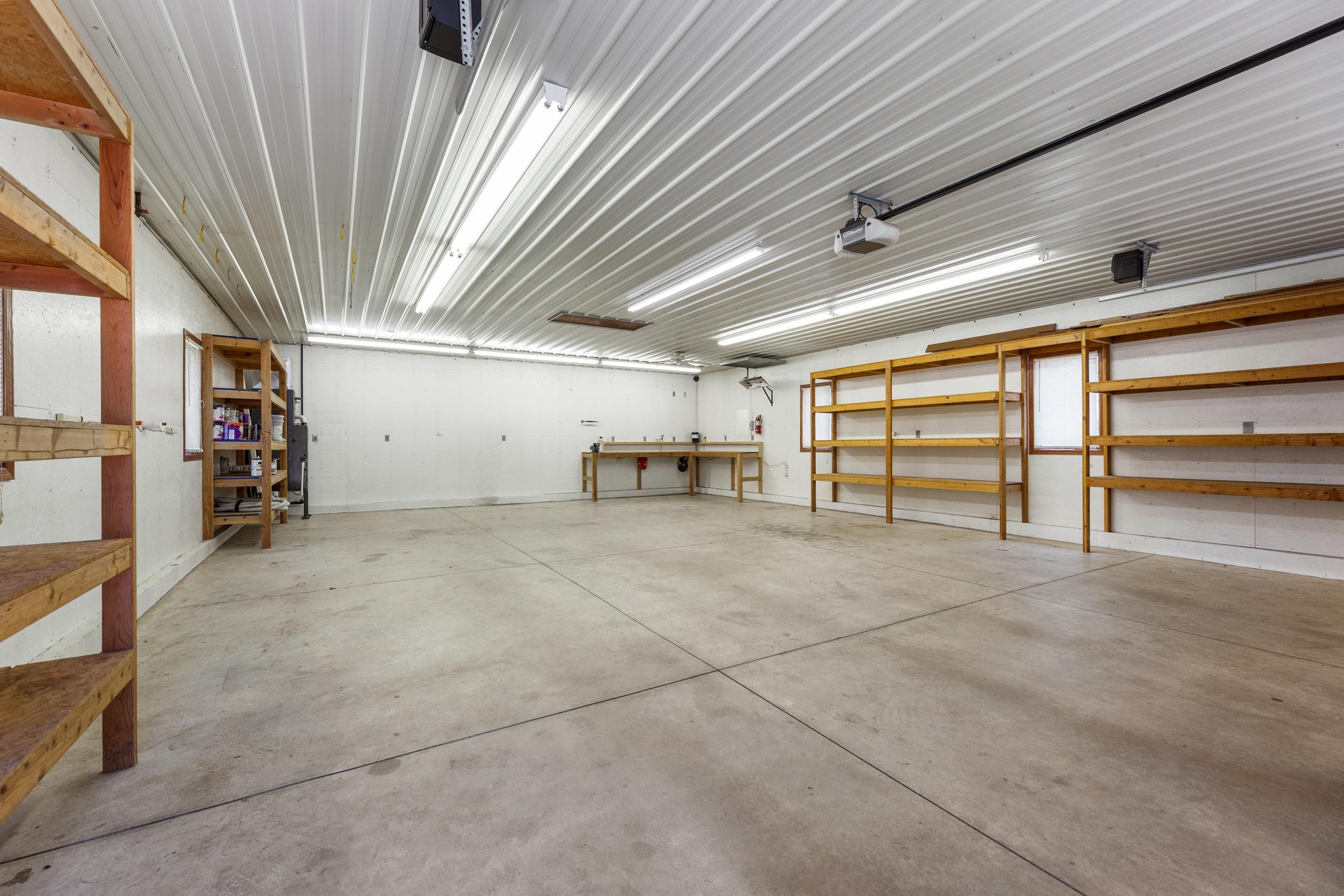19020 W Baalman Ave, Colwich, KS 67030