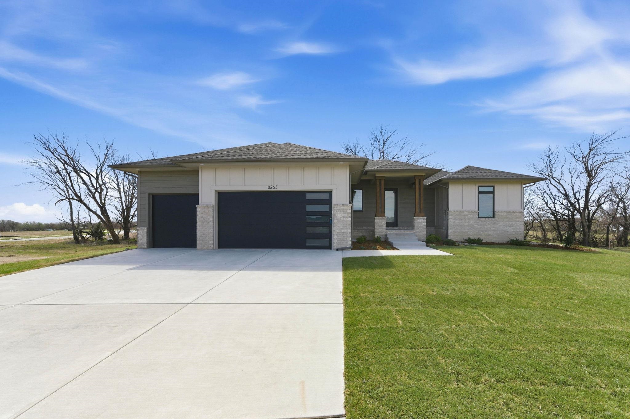 8263 W Mossy Stone, Maize, KS 67101