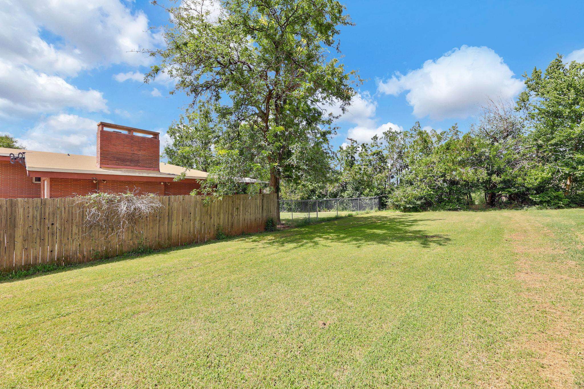 1213 N Walnut St, Kingman, KS 67068