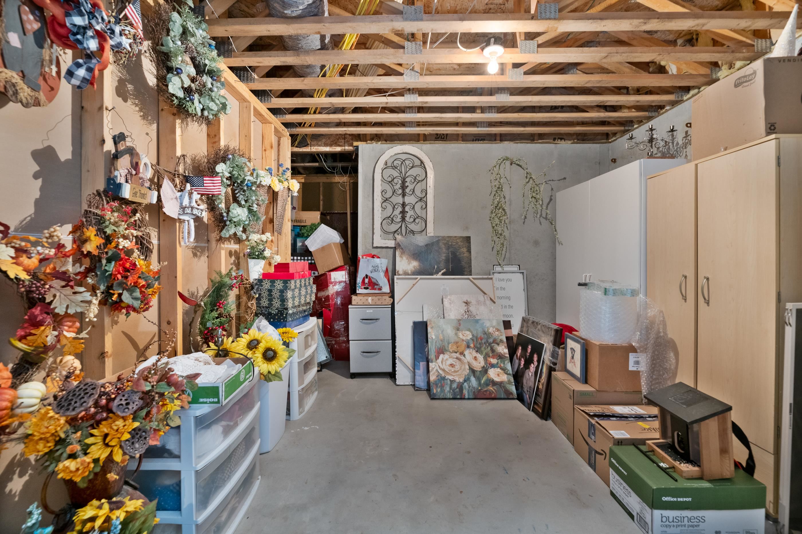 2321 S Cranbrook St, Wichita, KS 67207