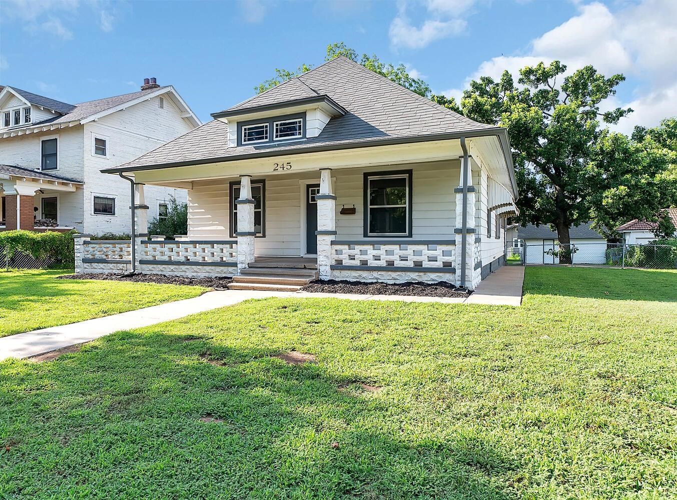 245 E C Ave, Kingman, KS 67068