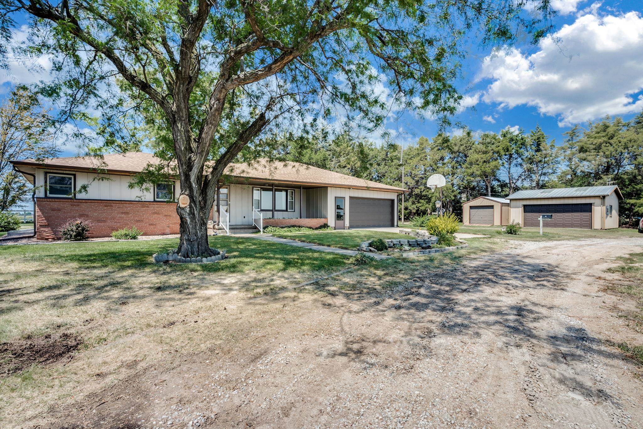 1165 State Road 14, Lyons, KS 67554