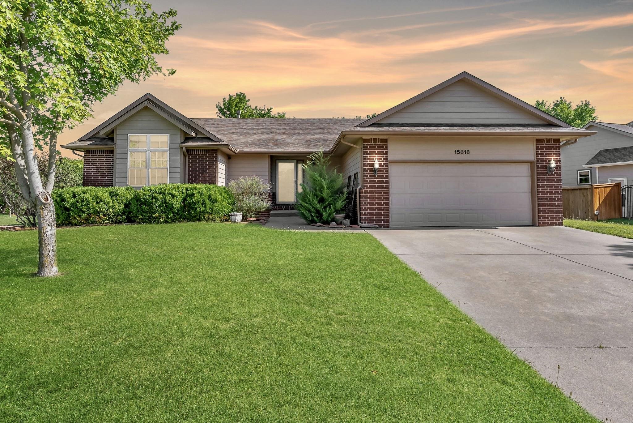 15818 E Woodcreek St, Wichita, KS 67230