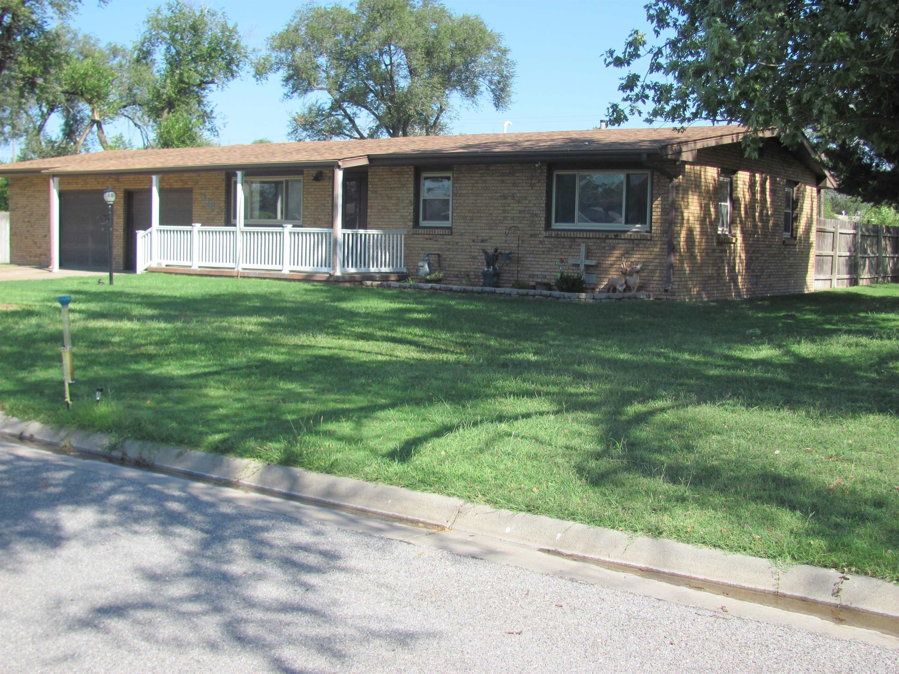 316 E Avenue A, South Hutchinson, KS 67505