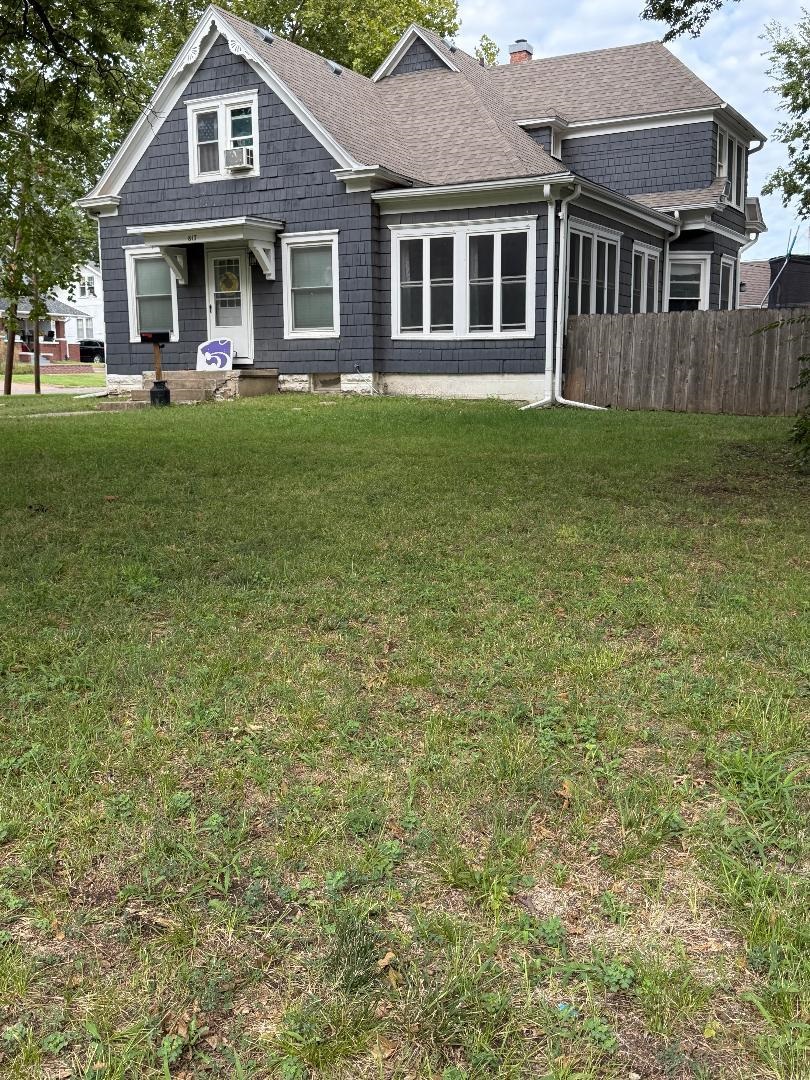817 N Buckeye Ave, Abilene, KS 67410