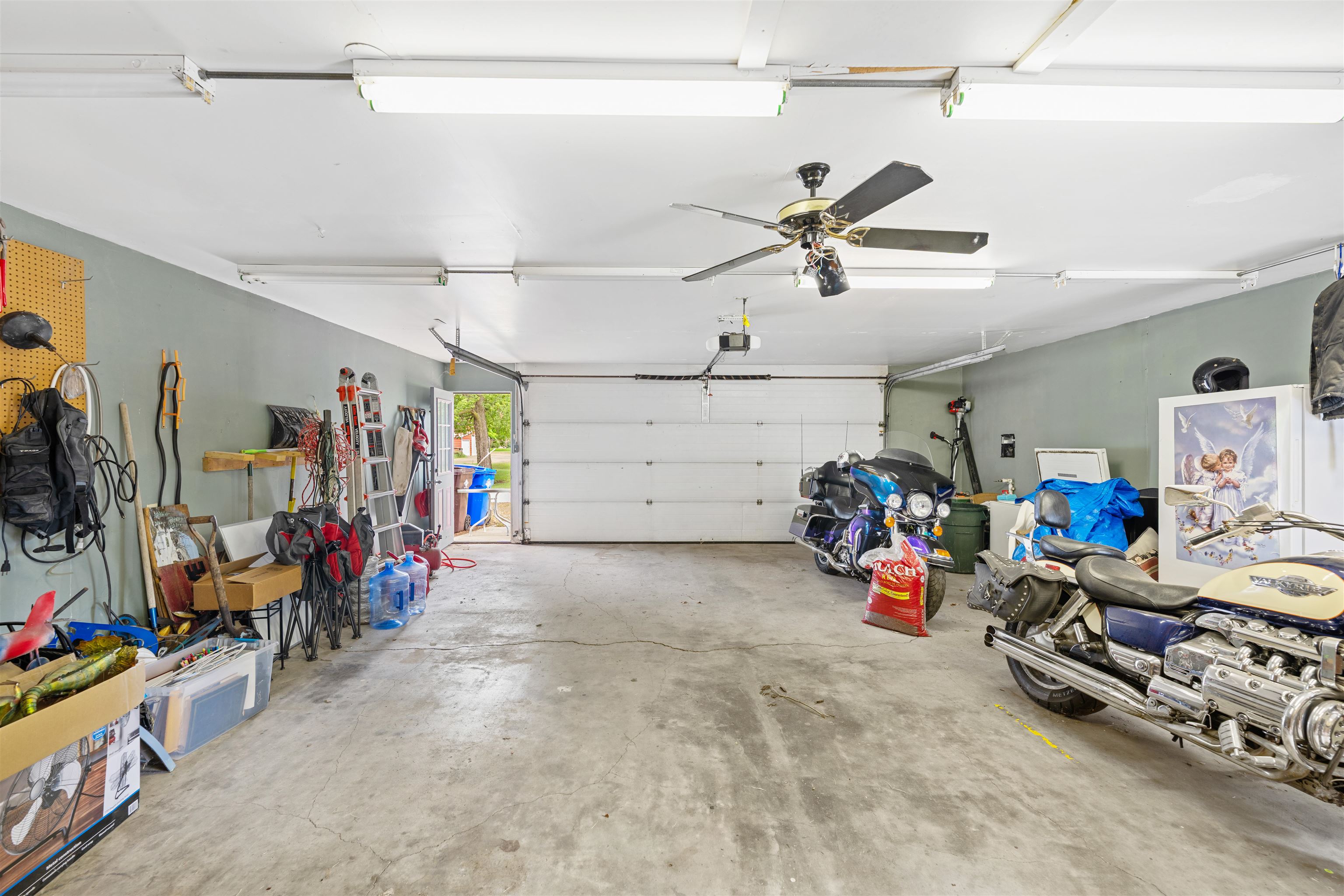 121 N Jackson St, Marquette, KS 67464