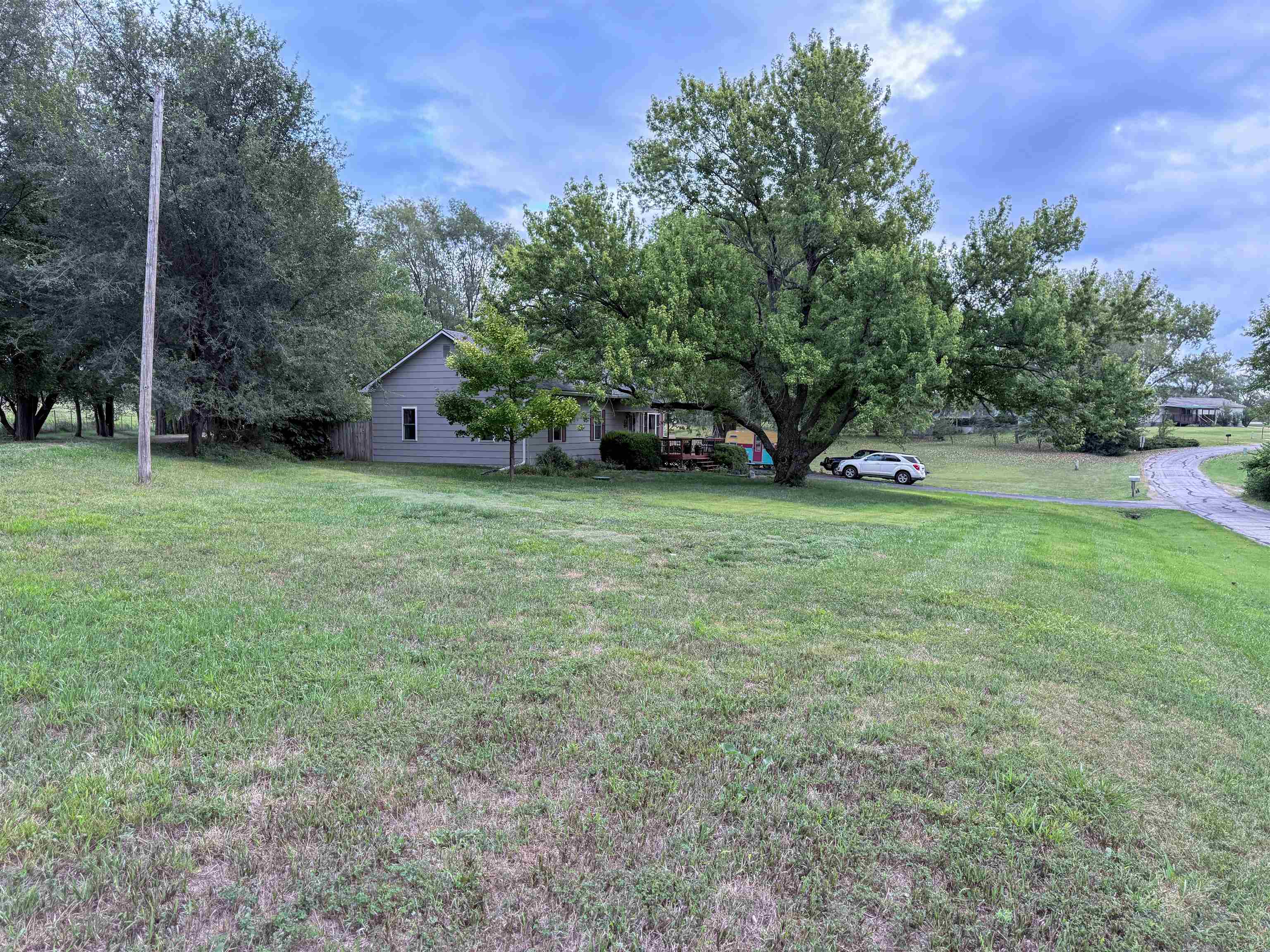 5626 Elbow Bluff Dr, Manhattan, KS 66502