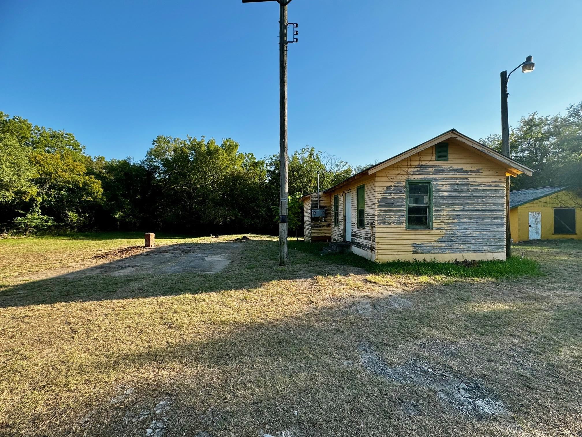871 E 90th Ave N, Belle Plaine, KS 67013