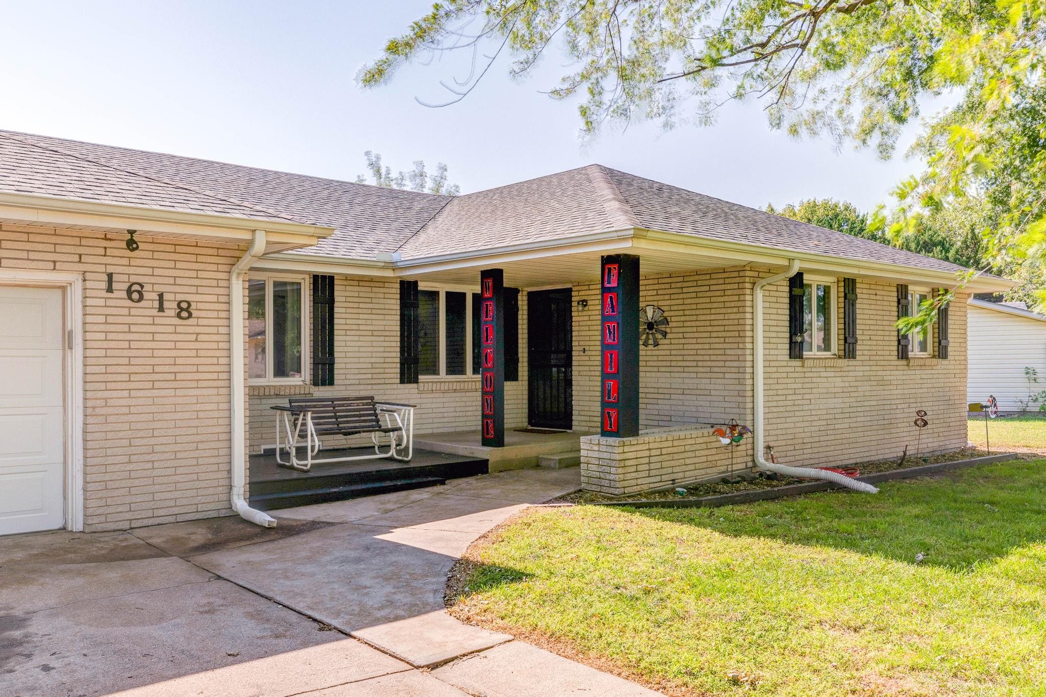 1618 N Walnut Dr, Mcpherson, KS 67460