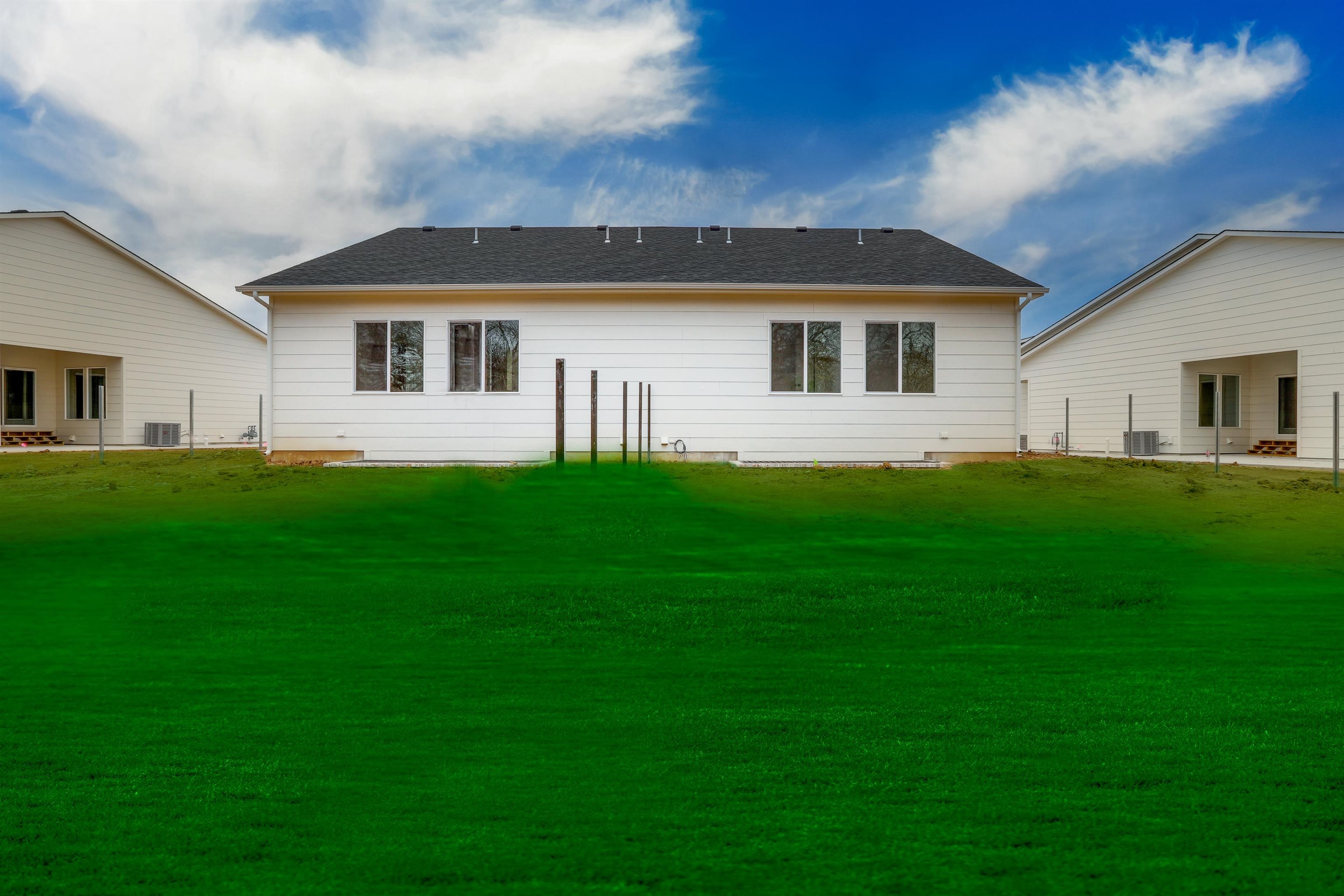 5259-5263 Pinecrest Ct N, Bel Aire, KS 67226