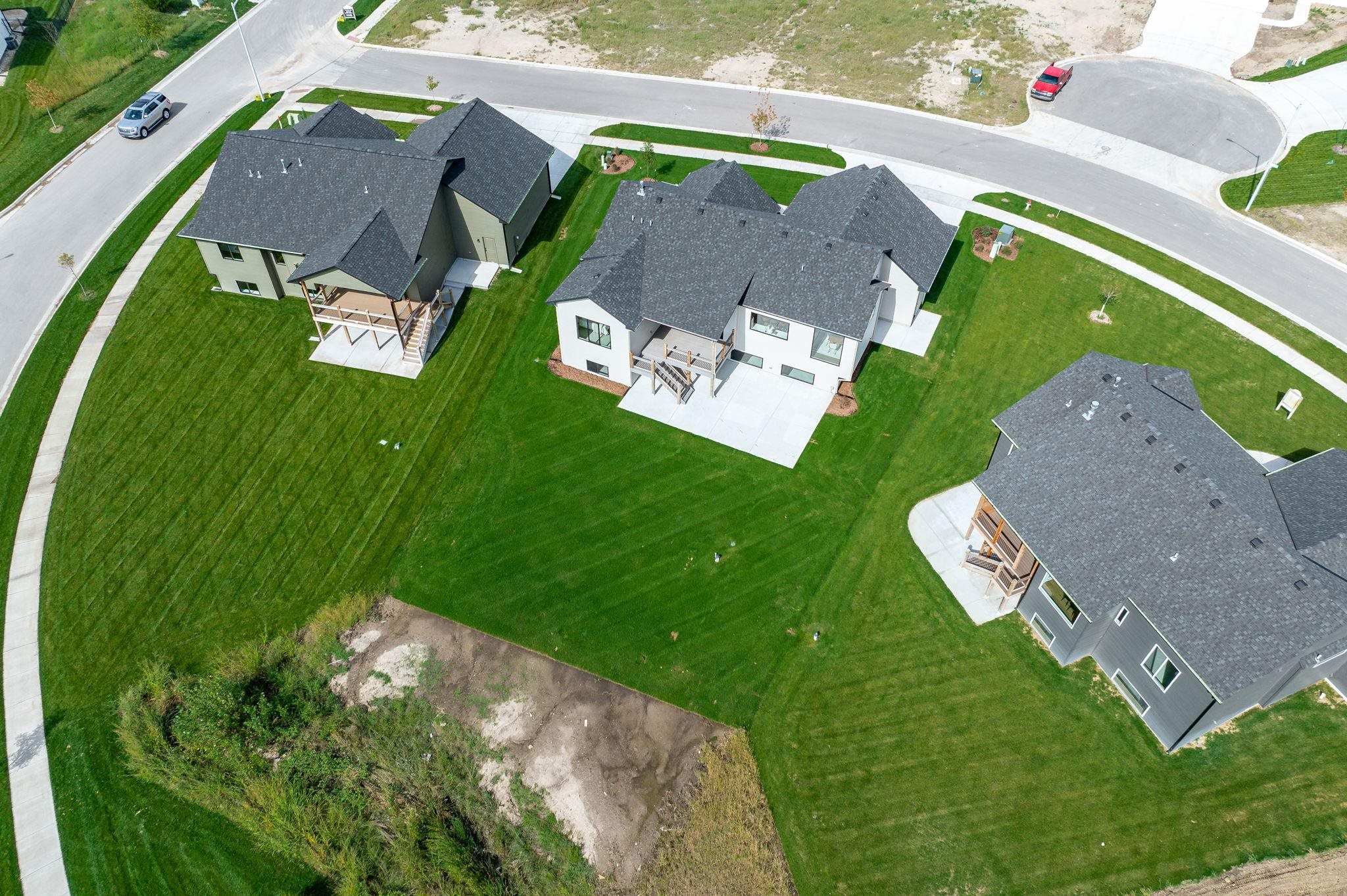8499 W Pebble St, Maize, KS 67101