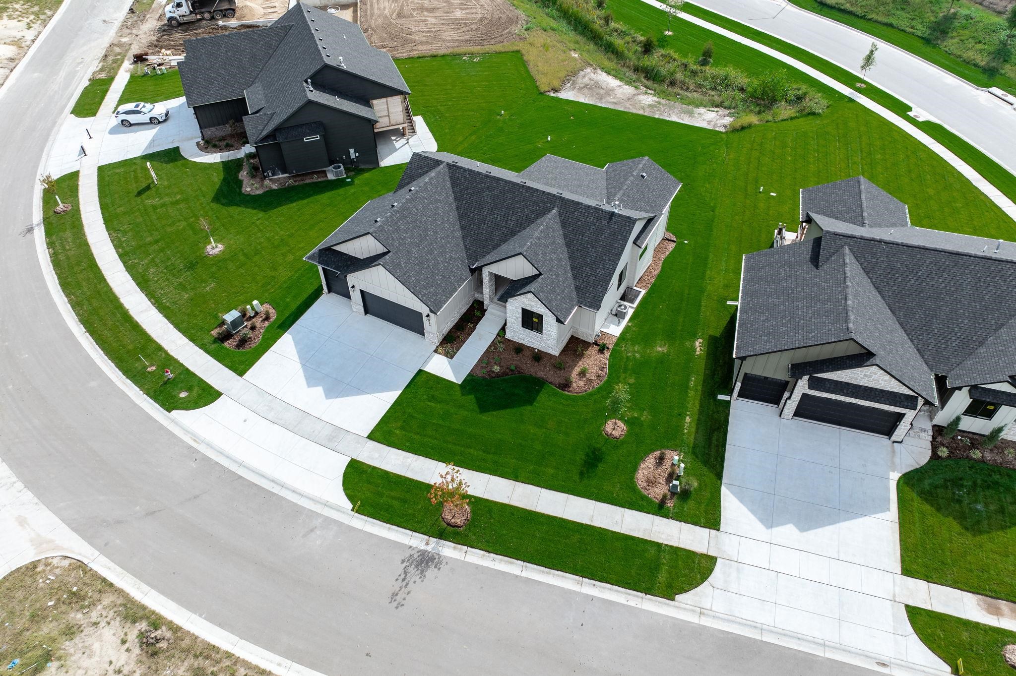 8499 W Pebble St, Maize, KS 67101