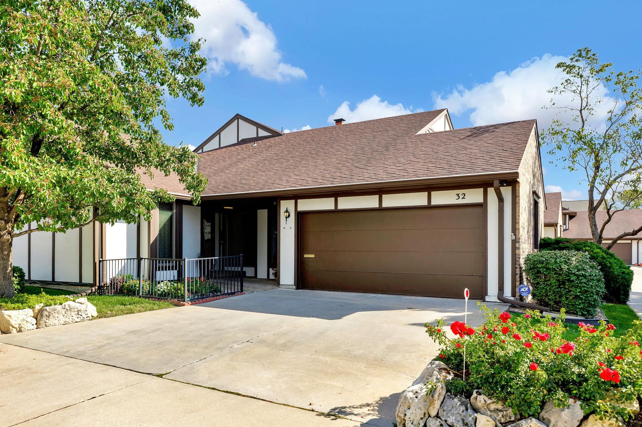 641 N Woodlawn St #32 #32, Wichita, KS 67208-3669