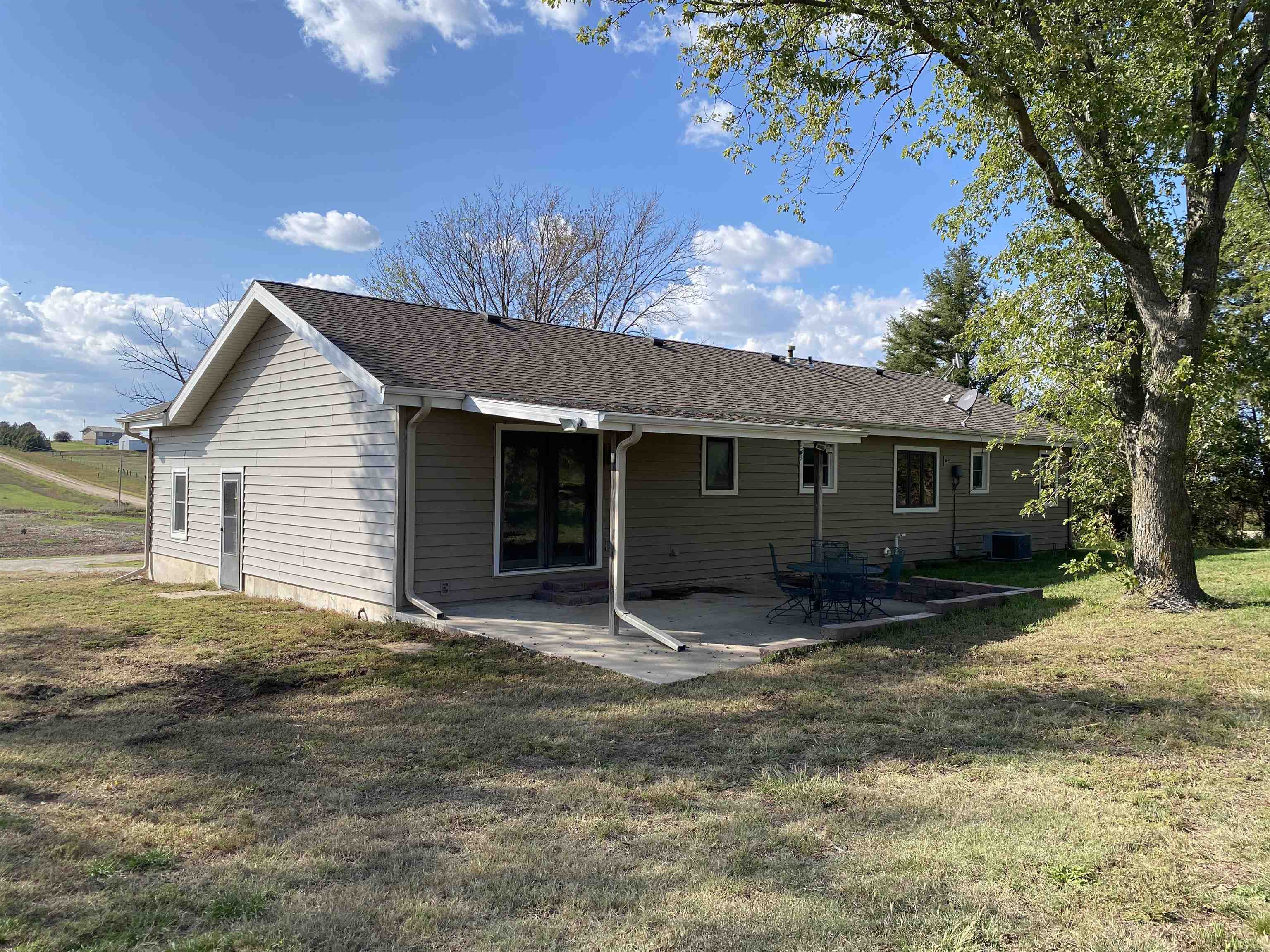 1824 Quail Rd, Concordia, KS 66901