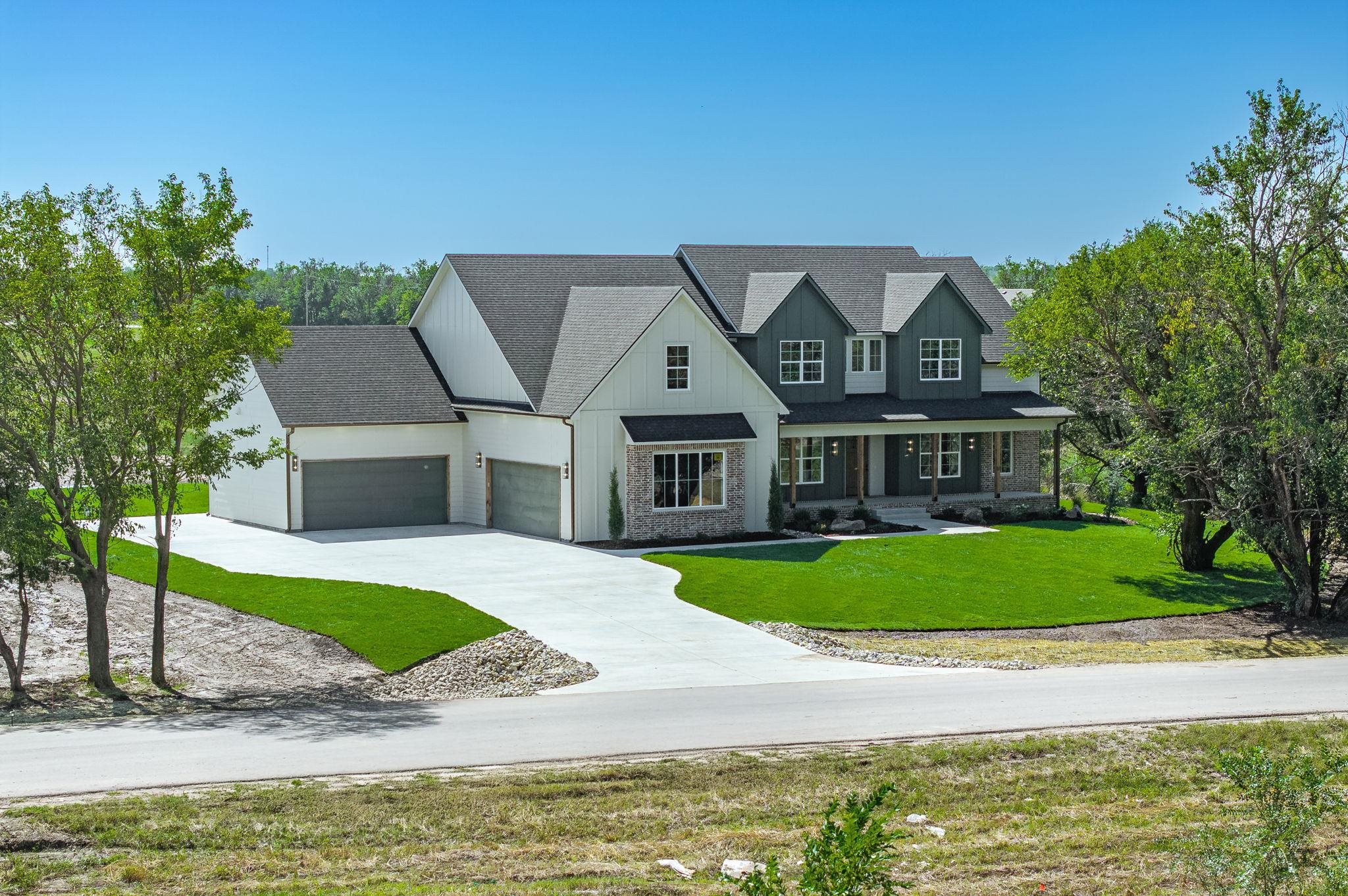 16697 W Hickory St, Goddard, KS 67052