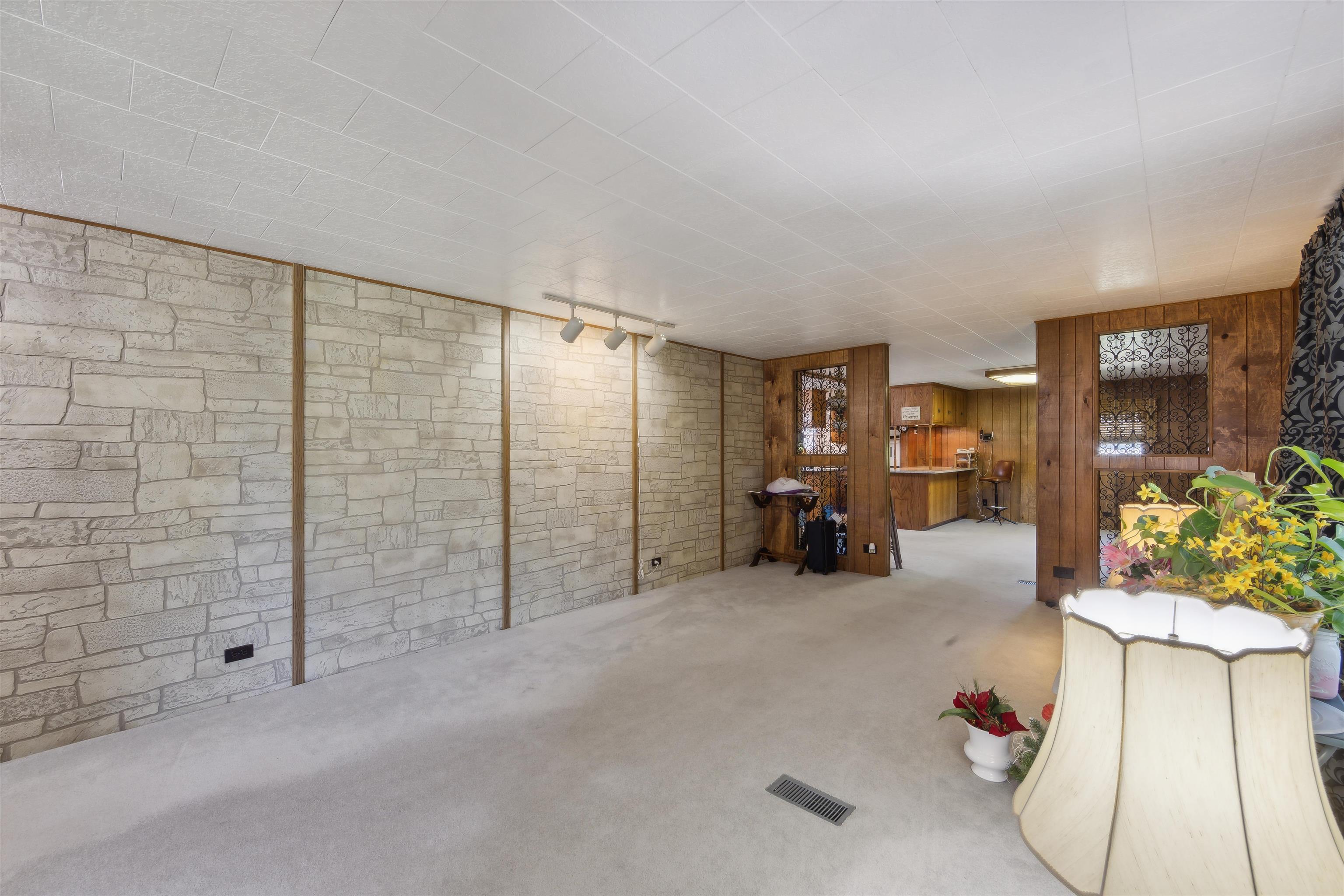 423 N St Marys St, Caldwell, KS 67022