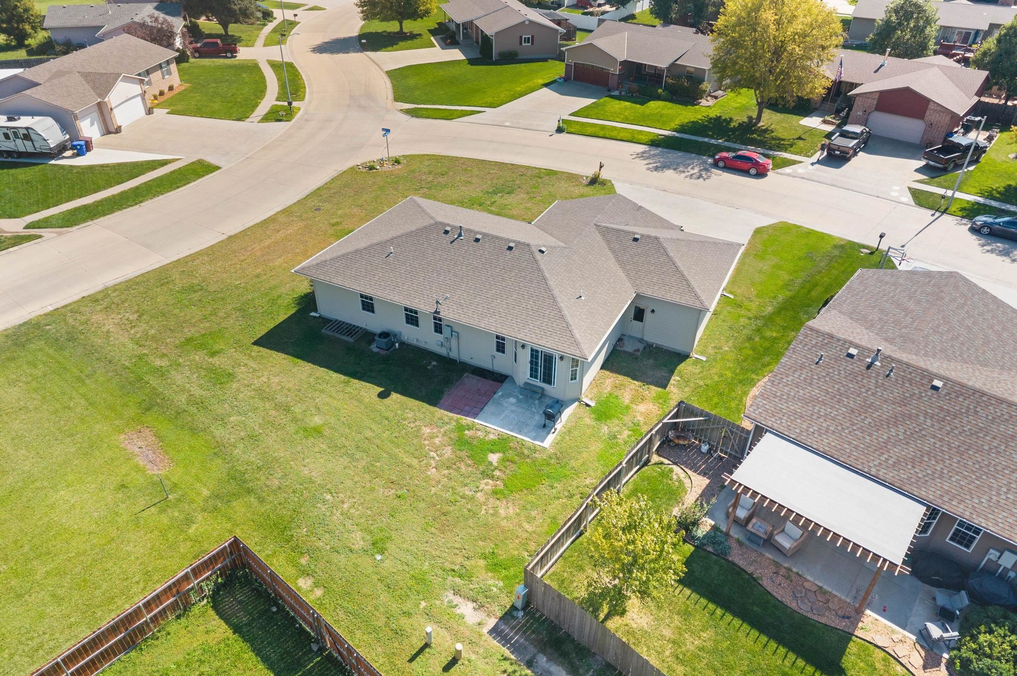 700 Hunter Ct, Mcpherson, KS 67460