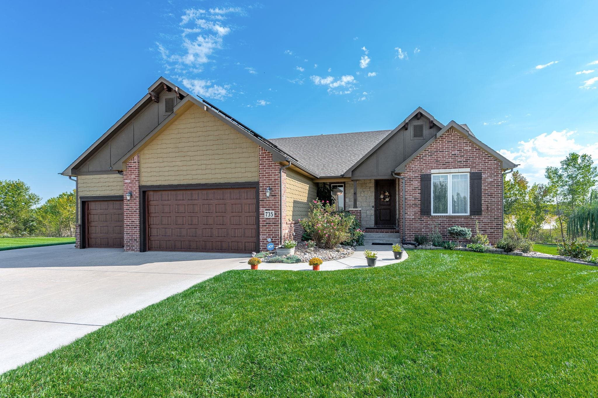 735 Learjet Cir, Benton, KS 67017