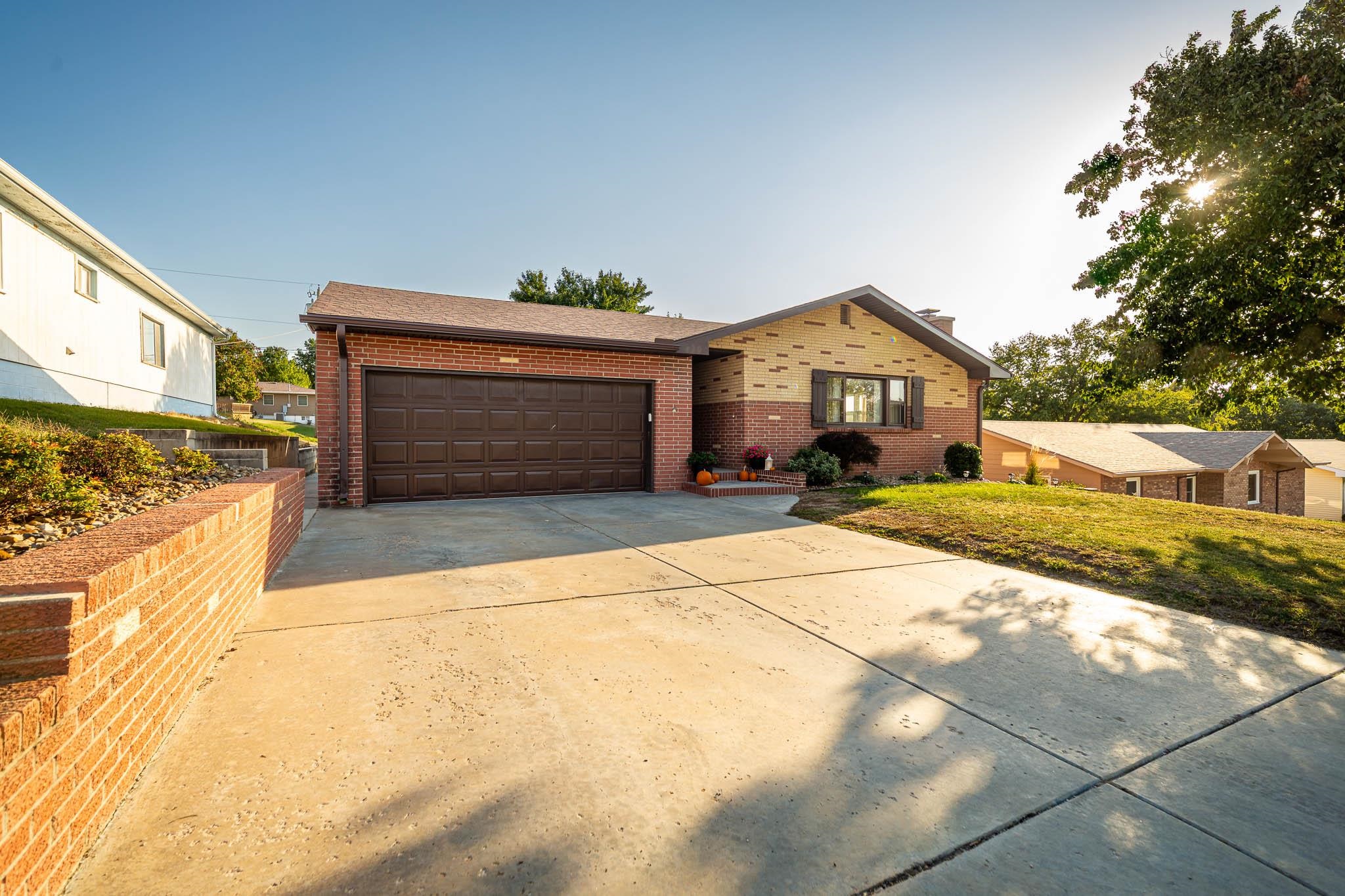632 E 13th St, Concordia, KS 66901