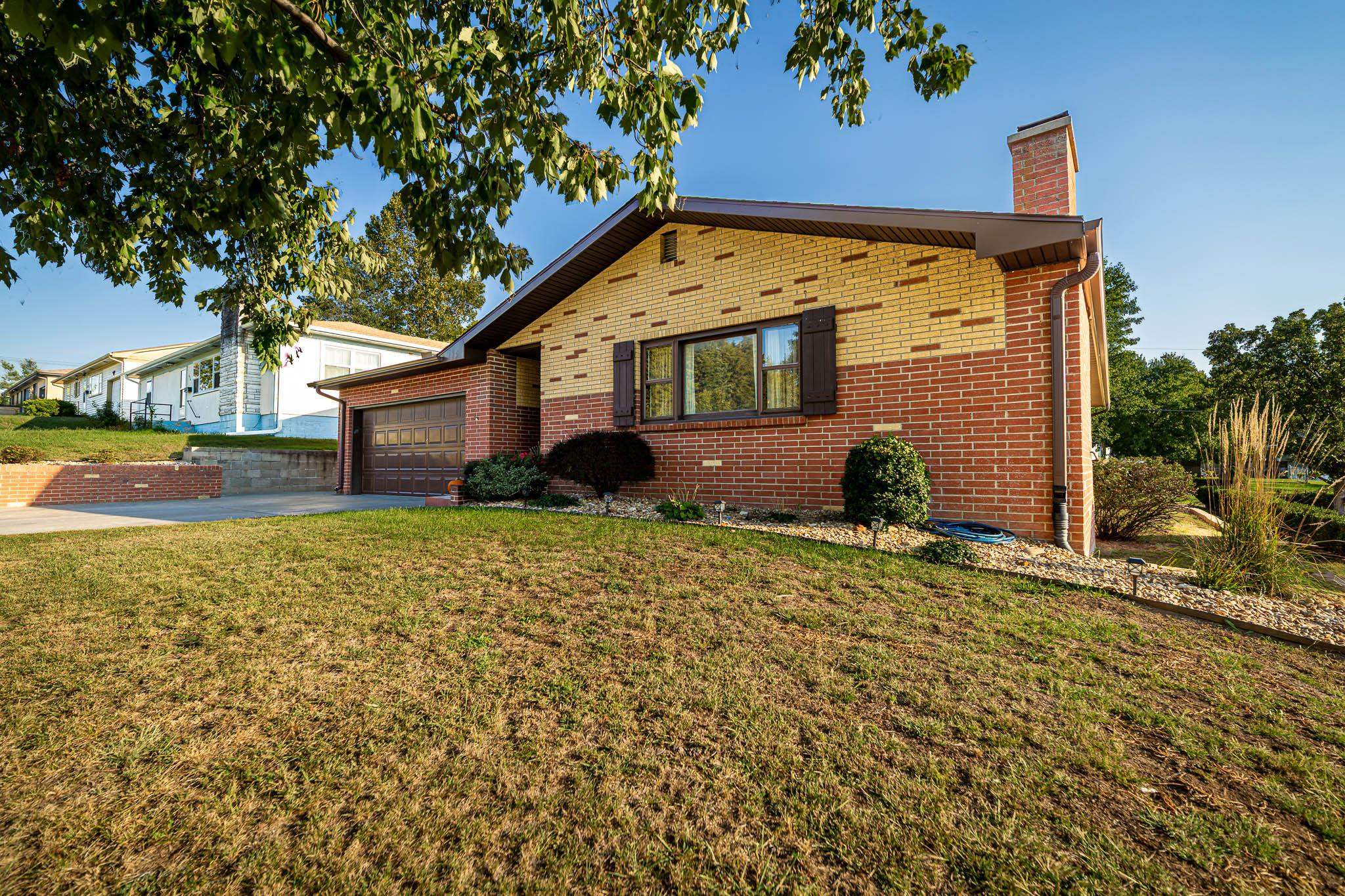 632 E 13th St, Concordia, KS 66901