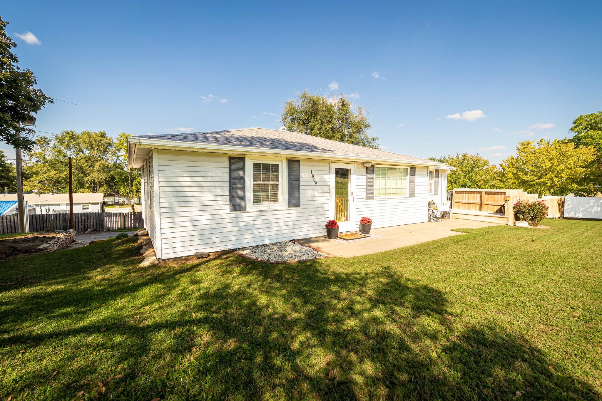 1009 E 11th St, Concordia, KS 66901